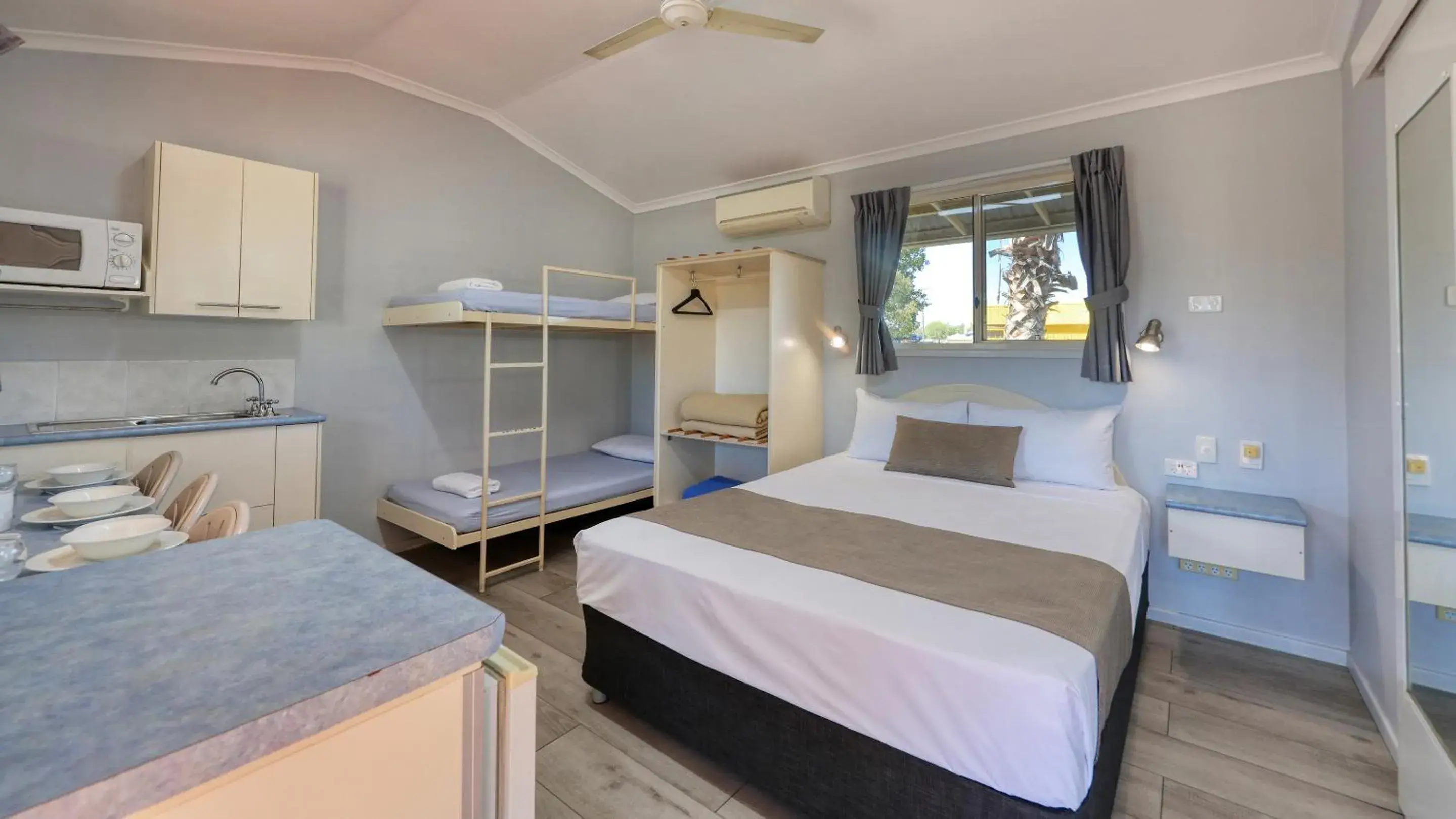 Family Room - single occupancy in 22 On Bowen Family Room - single occupancy in 22 On Bowen