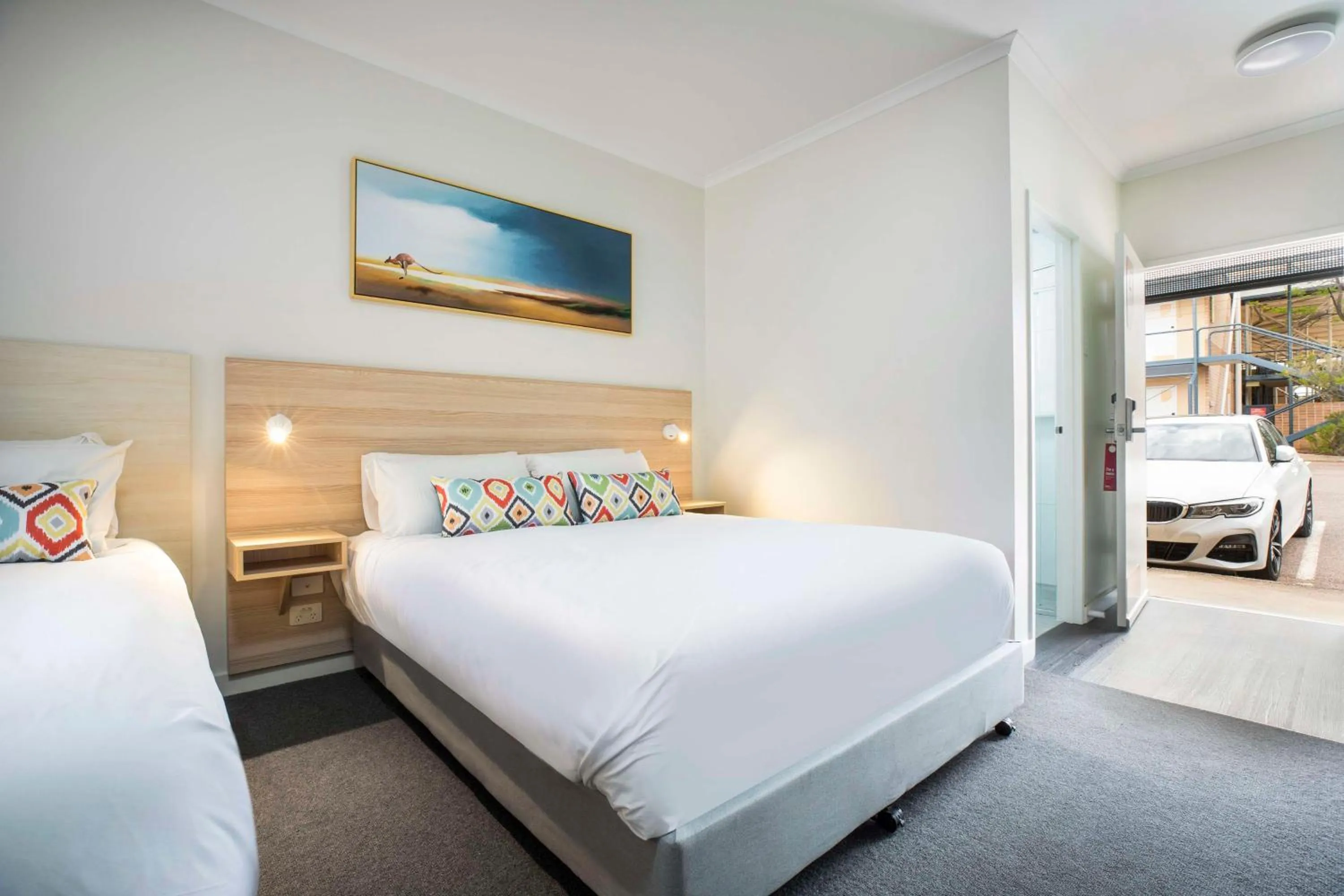 Bedroom, Bed in Roxby Downs Motor Inn