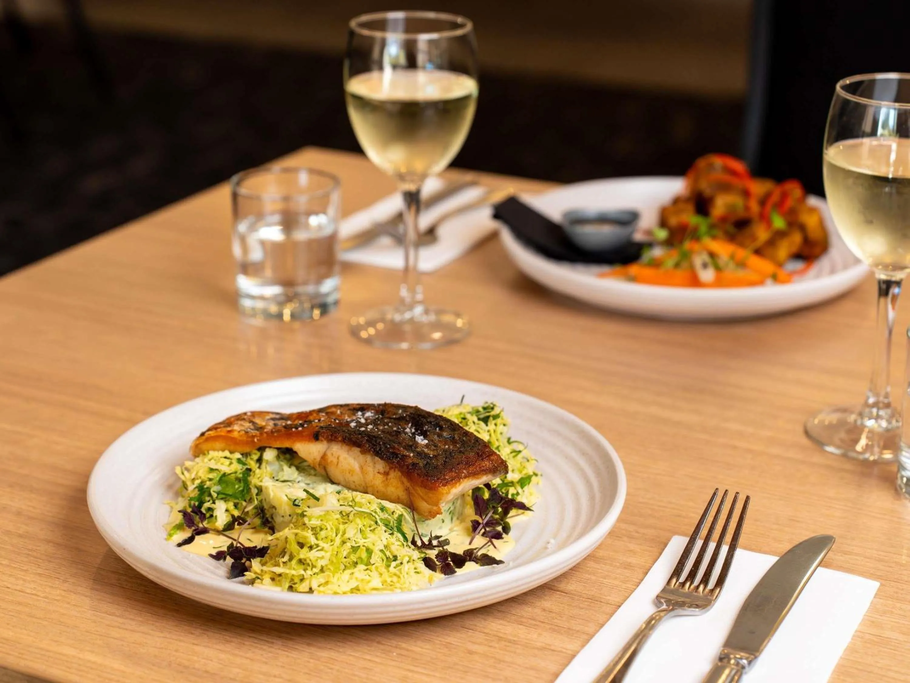 Restaurant/places to eat in Mercure Newcastle Airport