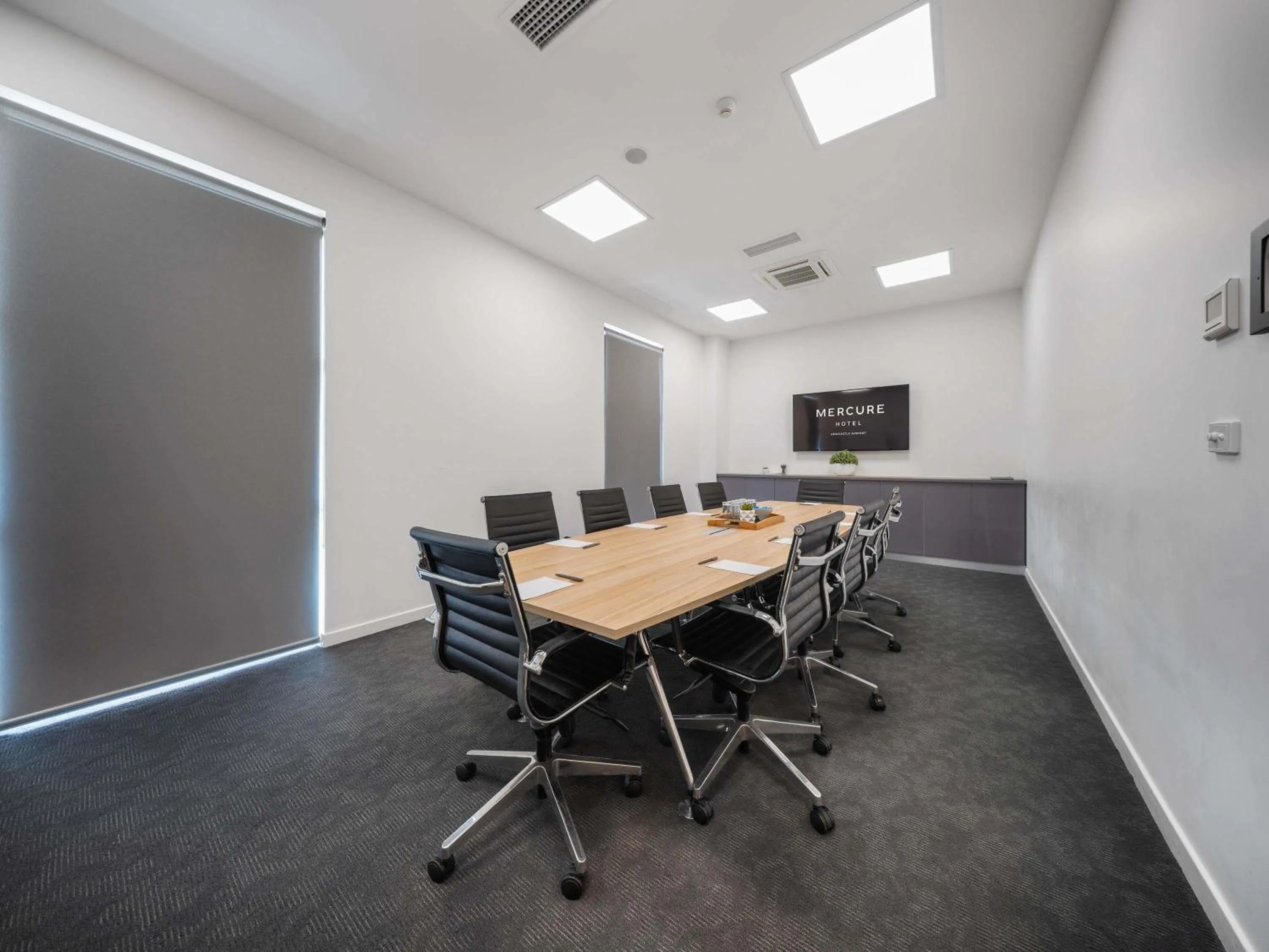 Meeting/conference room in Mercure Newcastle Airport