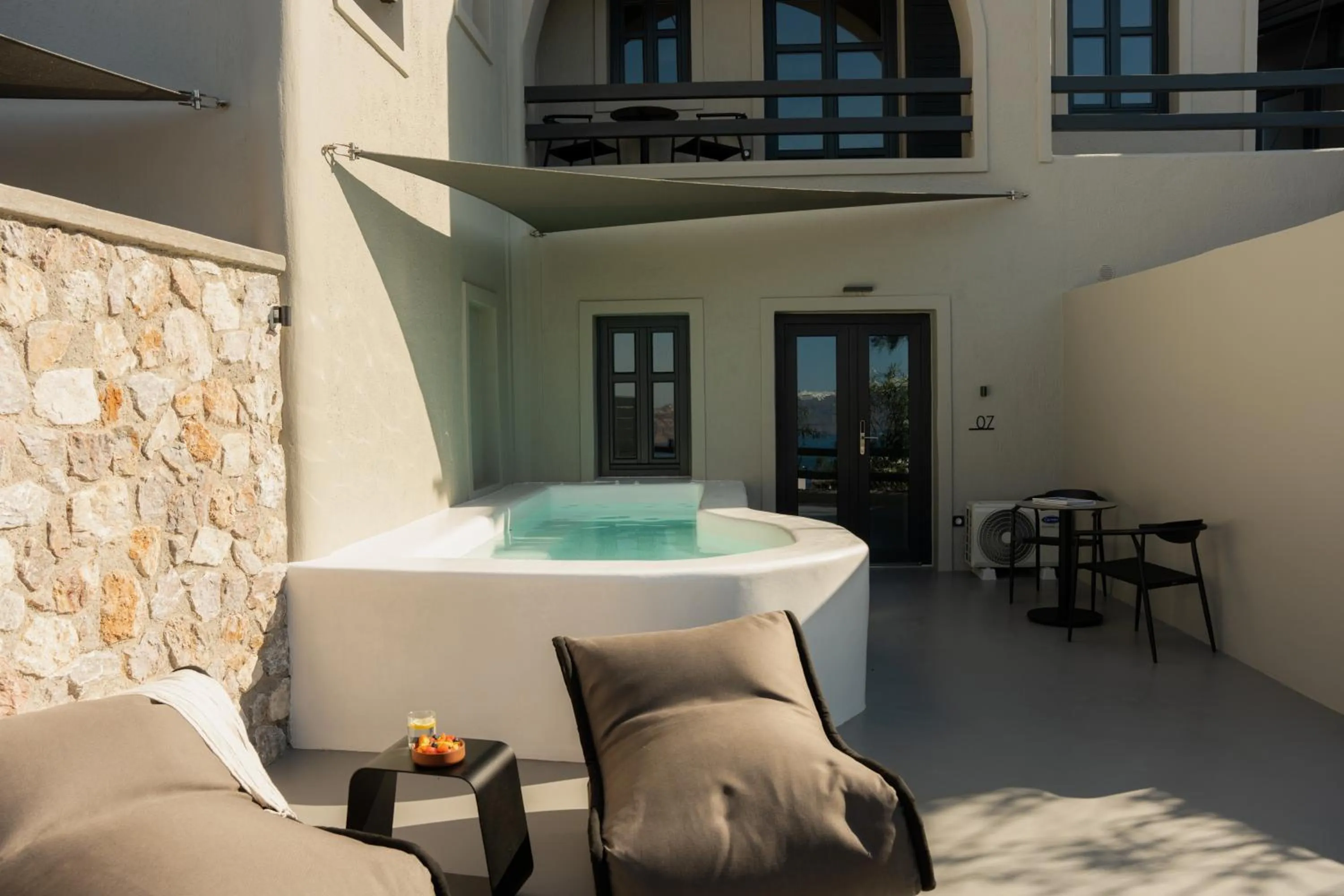 Natural landscape in Black Diamond Suites