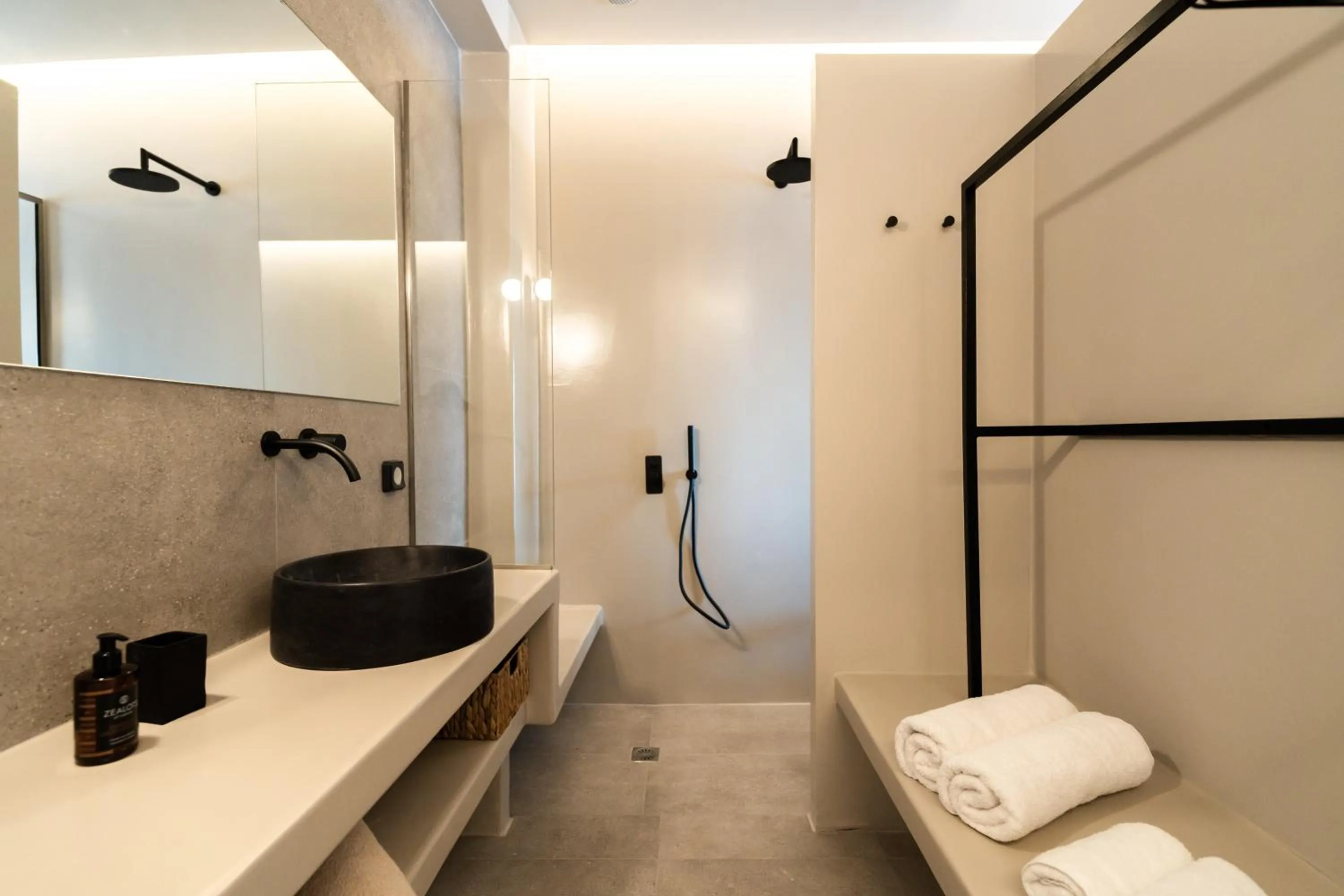 Shower in Black Diamond Suites