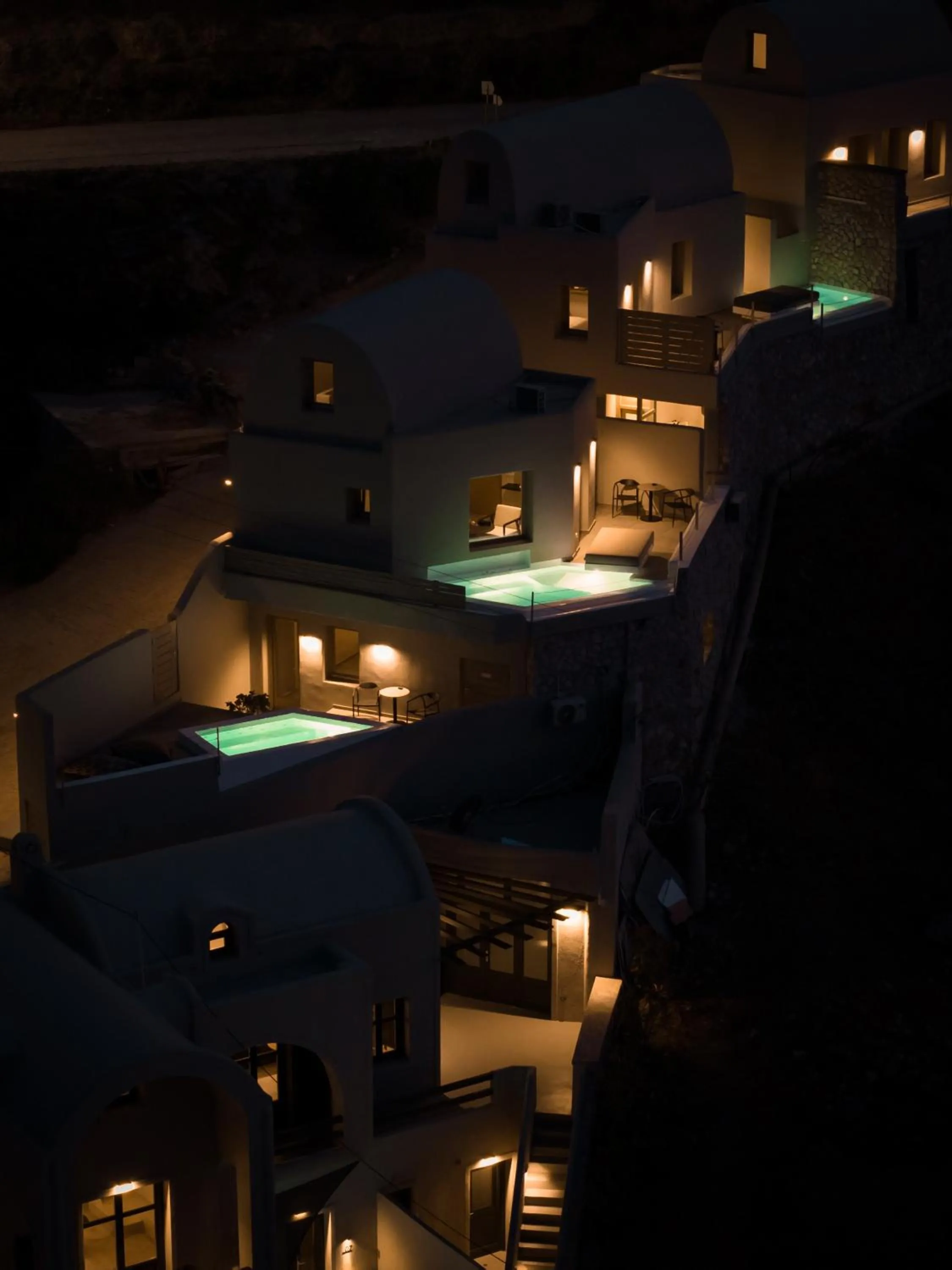 Property building in Black Diamond Suites