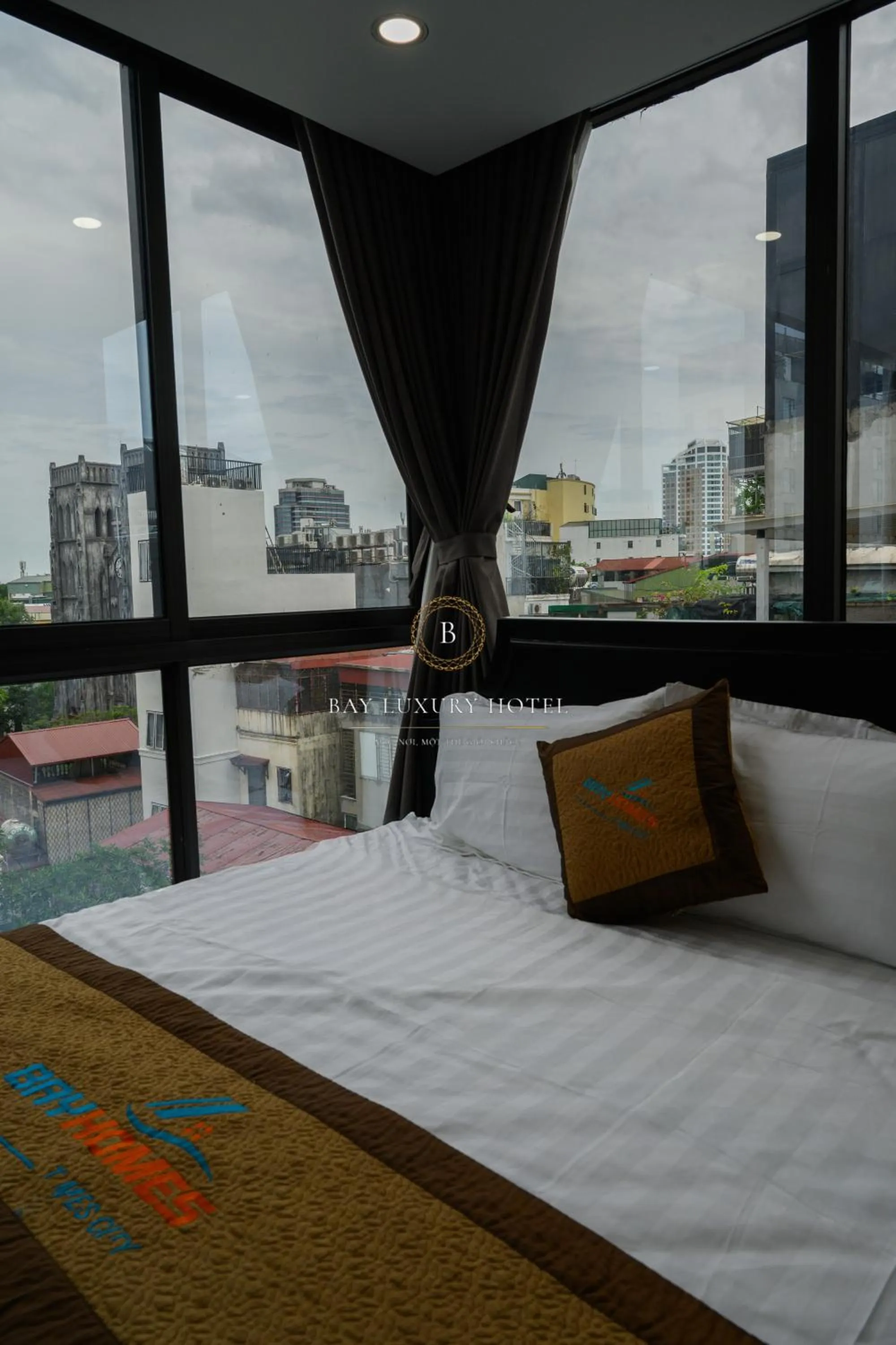 Bed in Bay Luxury Hotel & Spa - No 1 Ngo Huyen