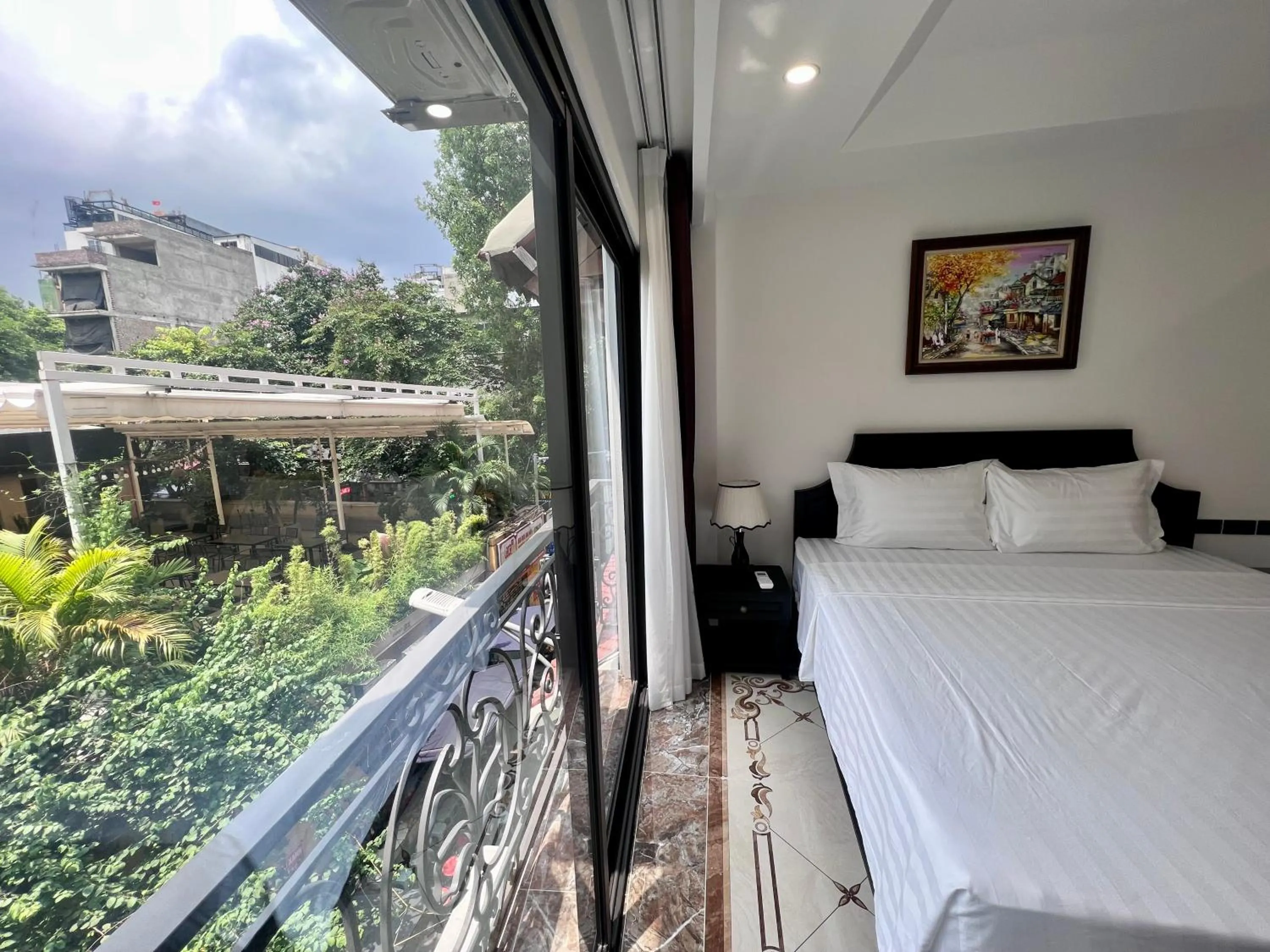 Bed in Bay Luxury Hotel & Spa - No 1 Ngo Huyen