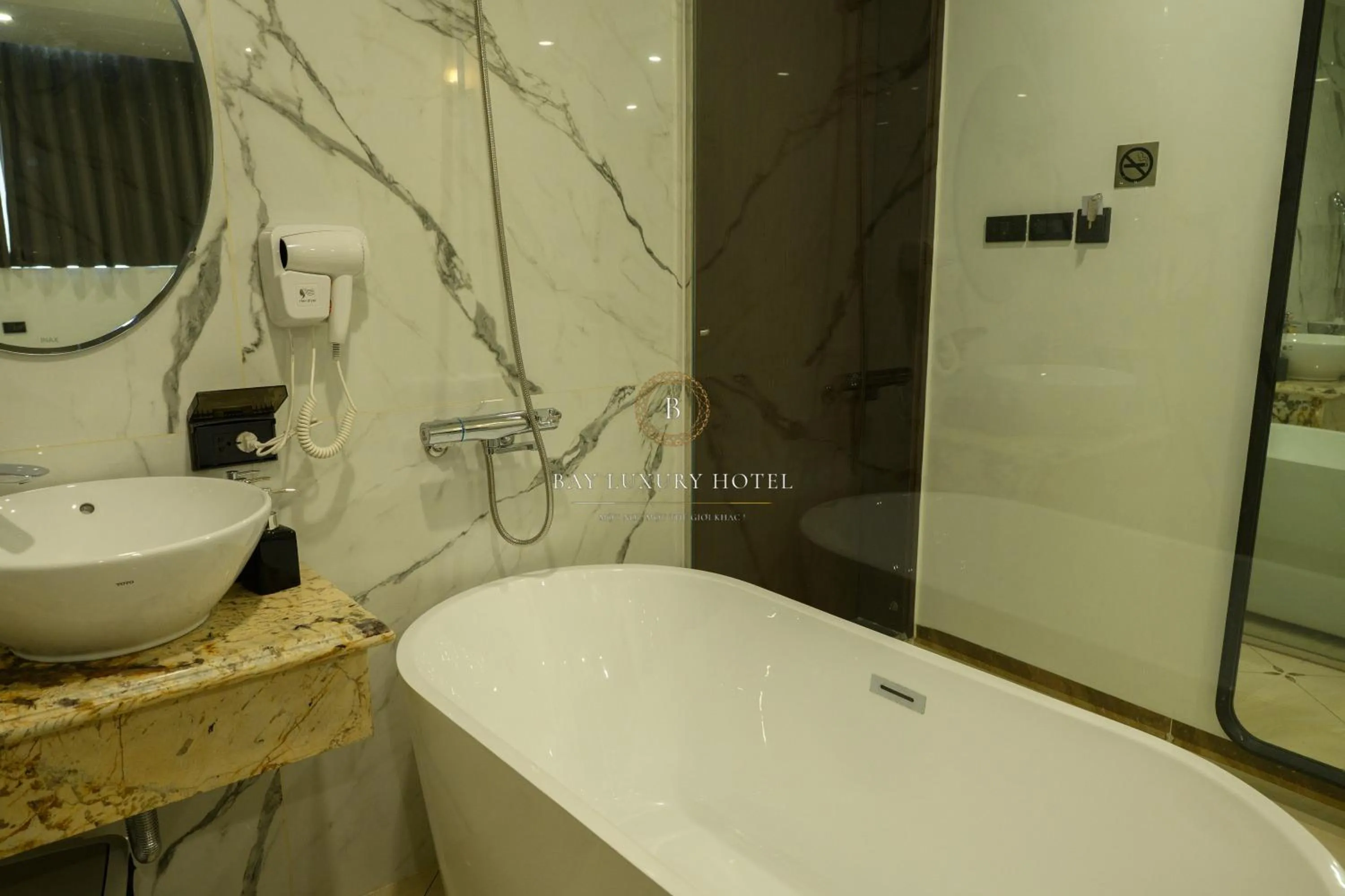 Bath in Bay Luxury Hotel & Spa - No 1 Ngo Huyen