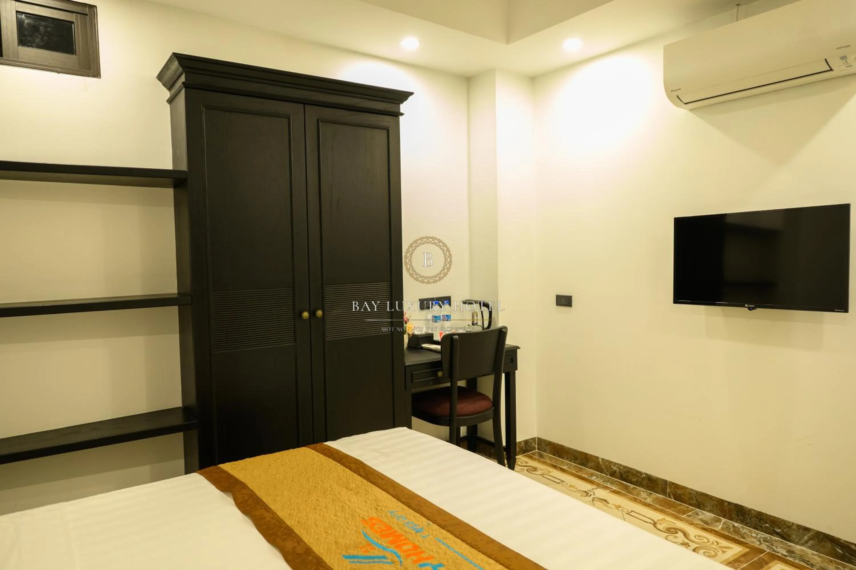 Bed in Bay Luxury Hotel & Spa - No 1 Ngo Huyen