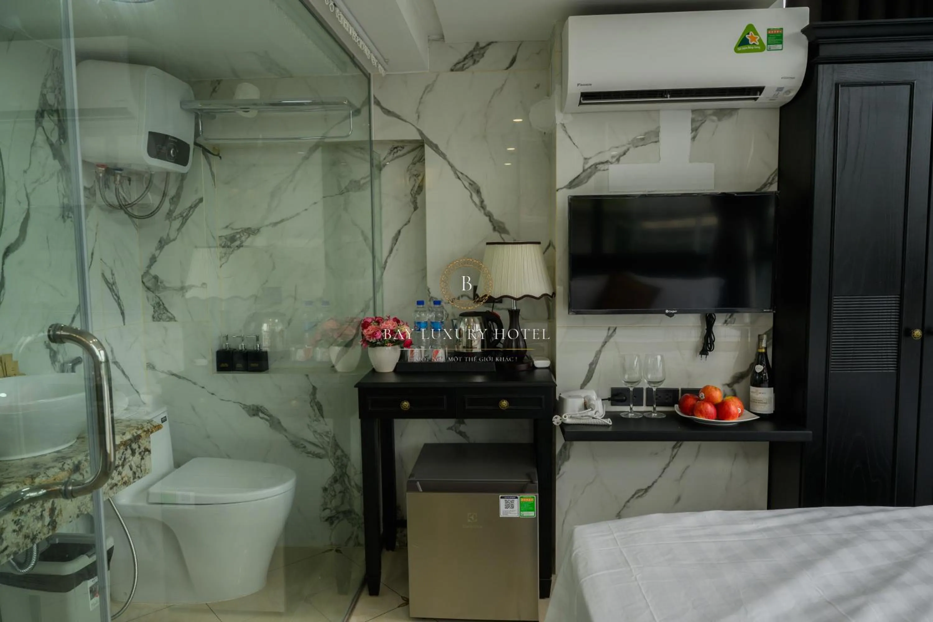 Photo of the whole room in Bay Luxury Hotel & Spa - No 1 Ngo Huyen