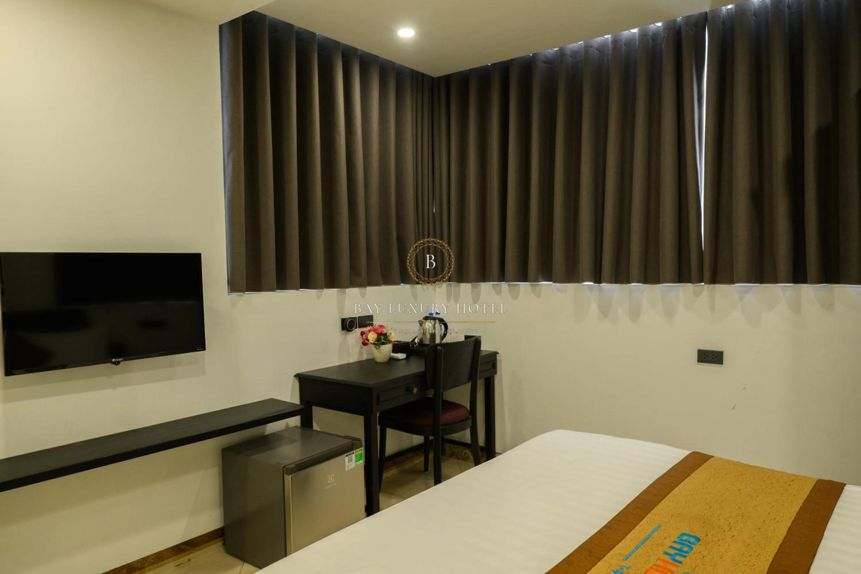 Photo of the whole room, Bed in Bay Luxury Hotel & Spa - No 1 Ngo Huyen