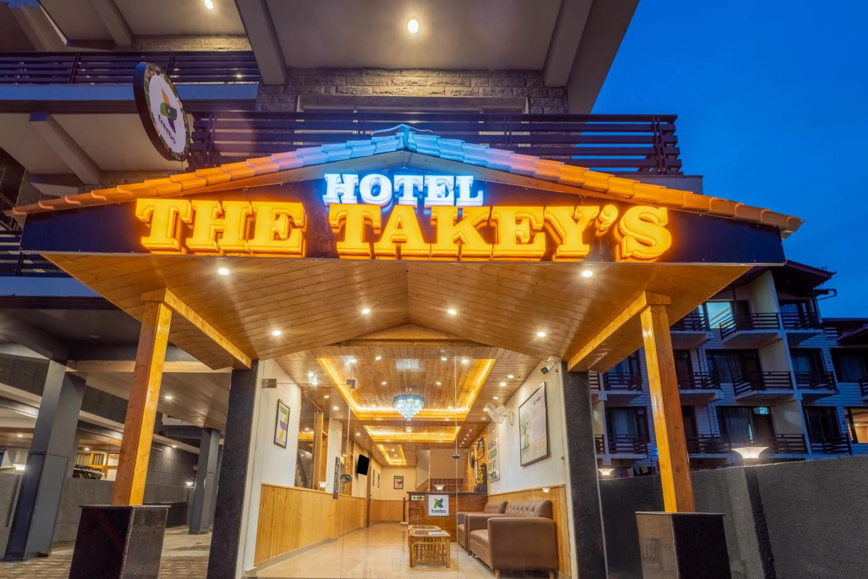 Facade/entrance in Treebo Premium The Takey'S, Mall Road