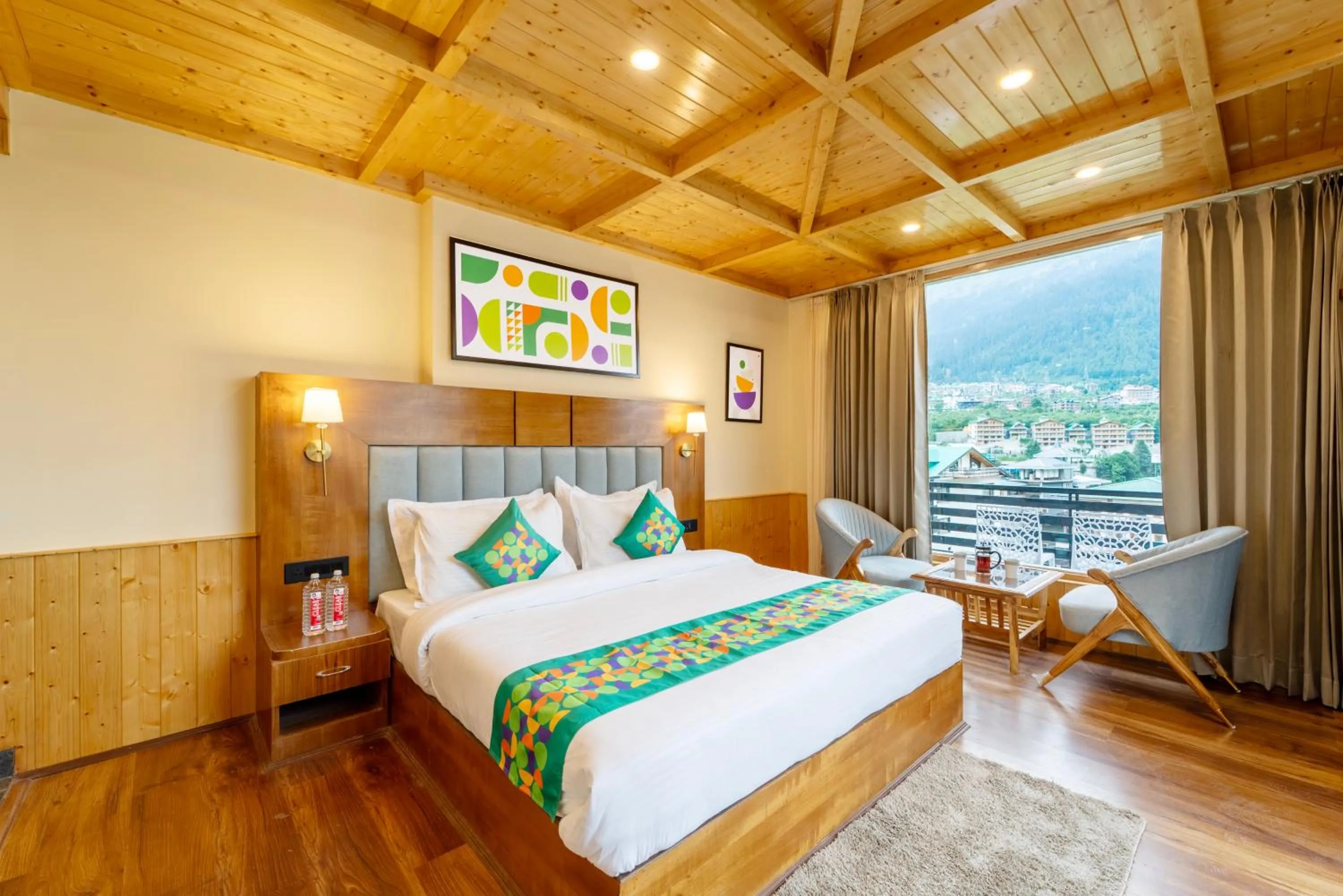 Bedroom, Bed in Treebo Premium The Takey'S, Mall Road