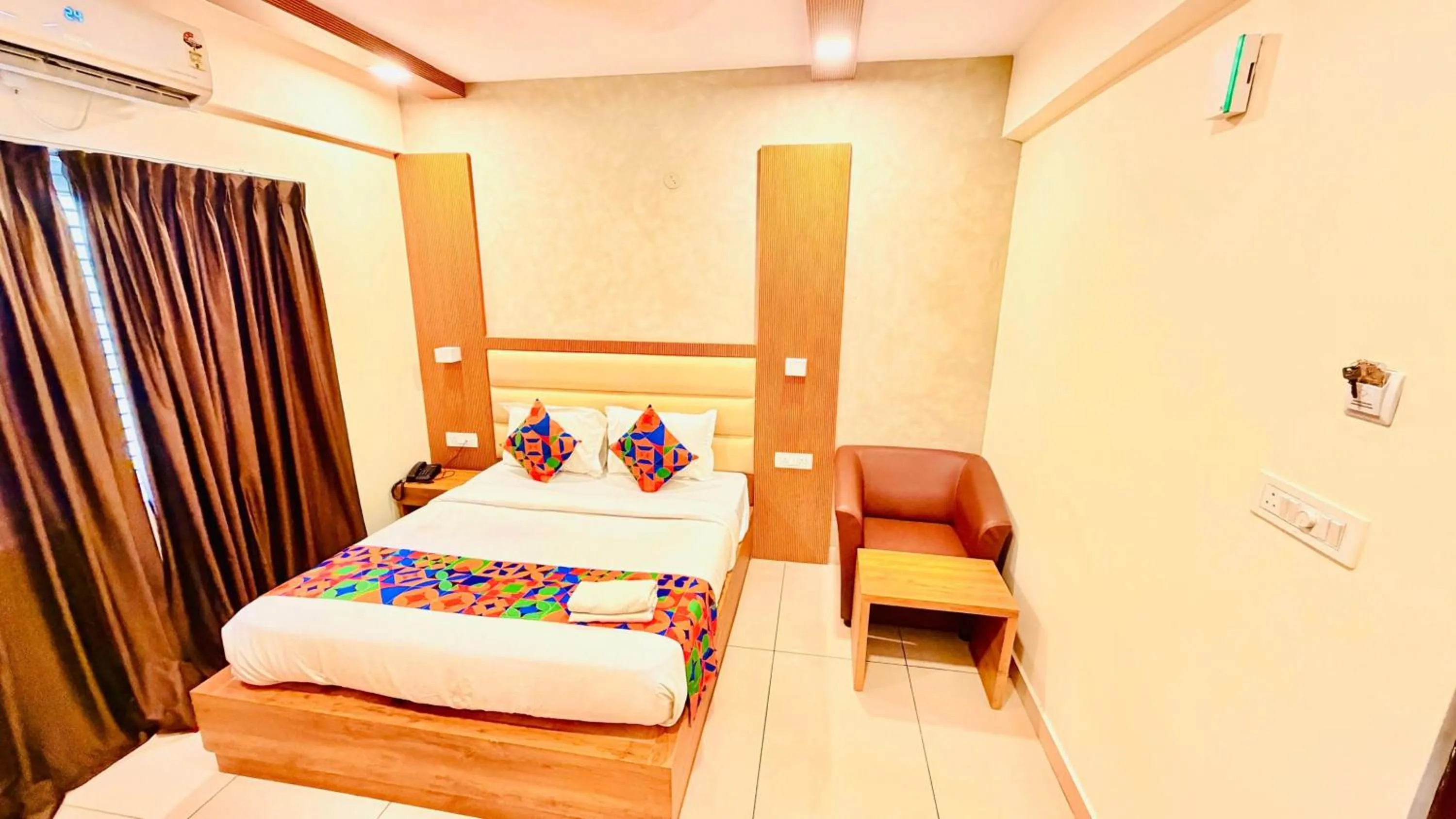 Bed in Hotel Rotano Garden Near Marathahalli Bridge