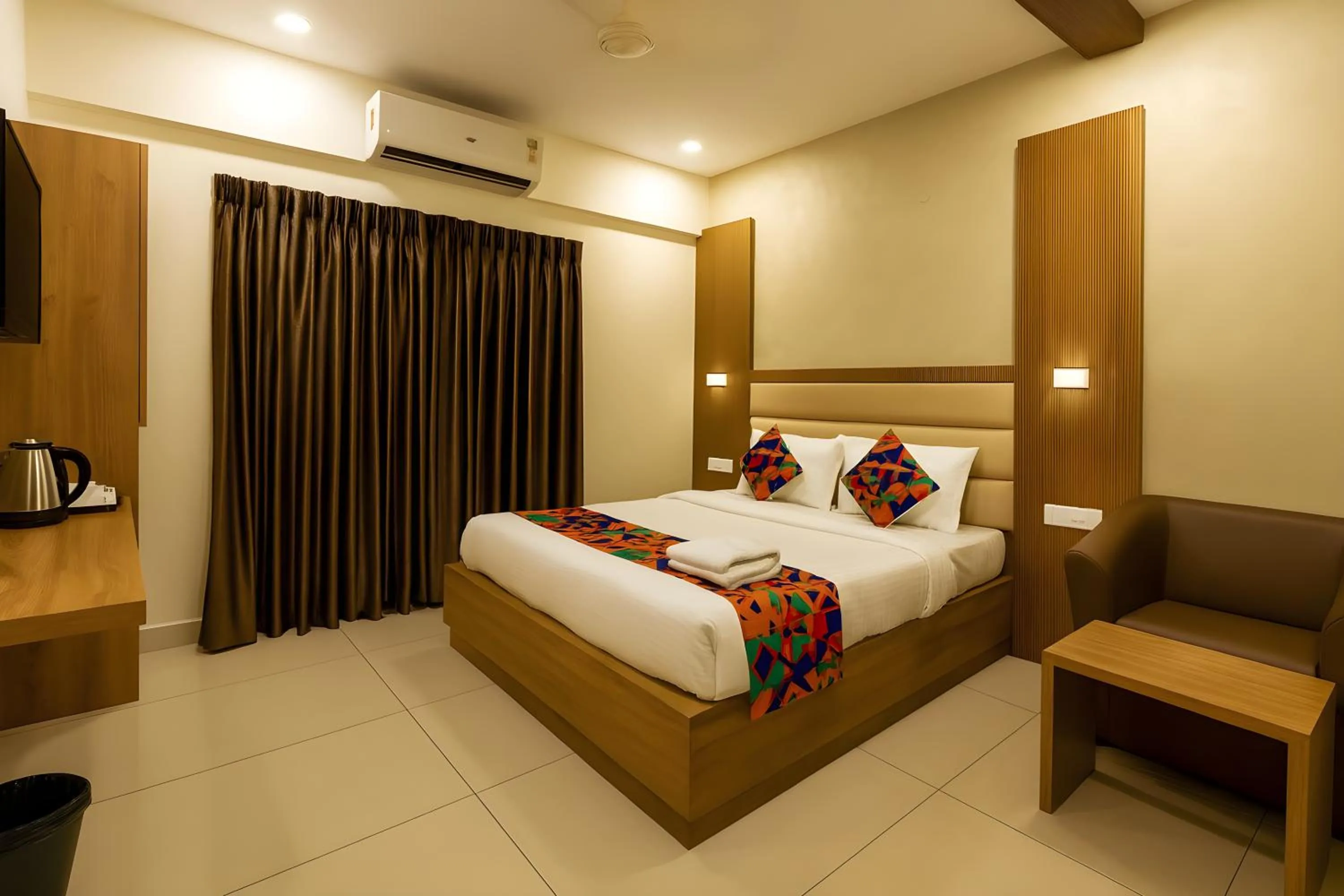 Bed in Hotel Rotano Garden Near Marathahalli Bridge
