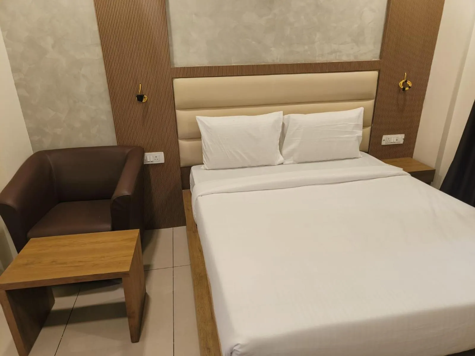 Bed in Hotel Rotano Garden Near Marathahalli Bridge