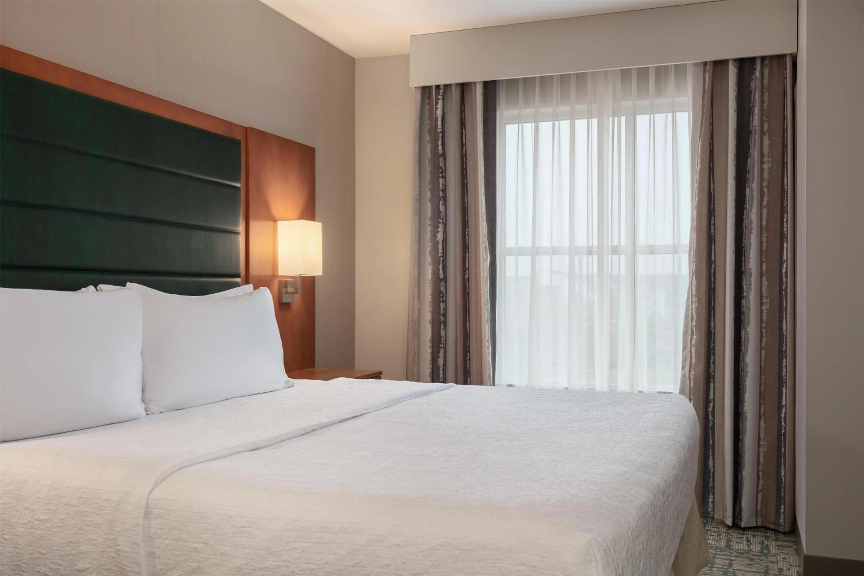 Bed in Homewood Suites TechRidge Parmer @ I-35