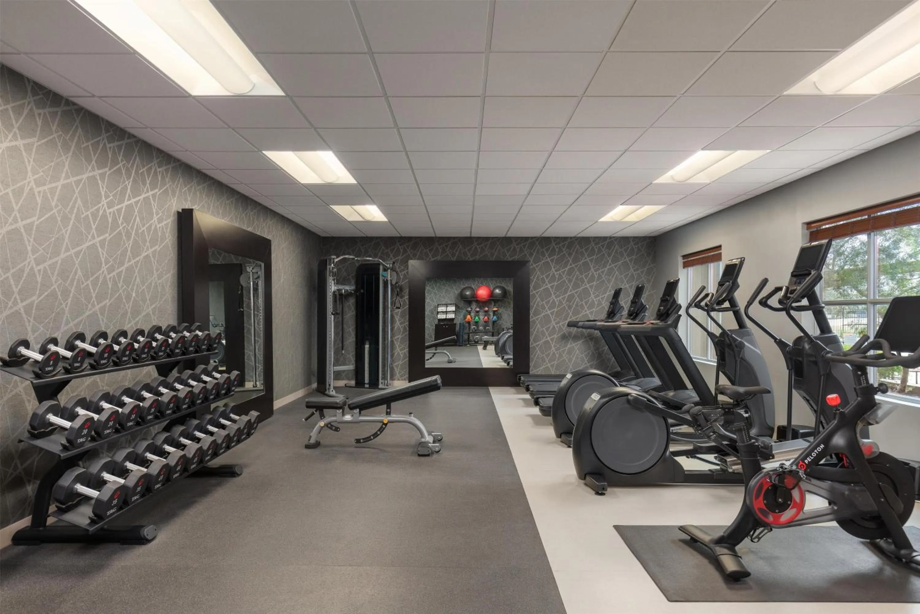 Fitness centre/facilities in Homewood Suites TechRidge Parmer @ I-35