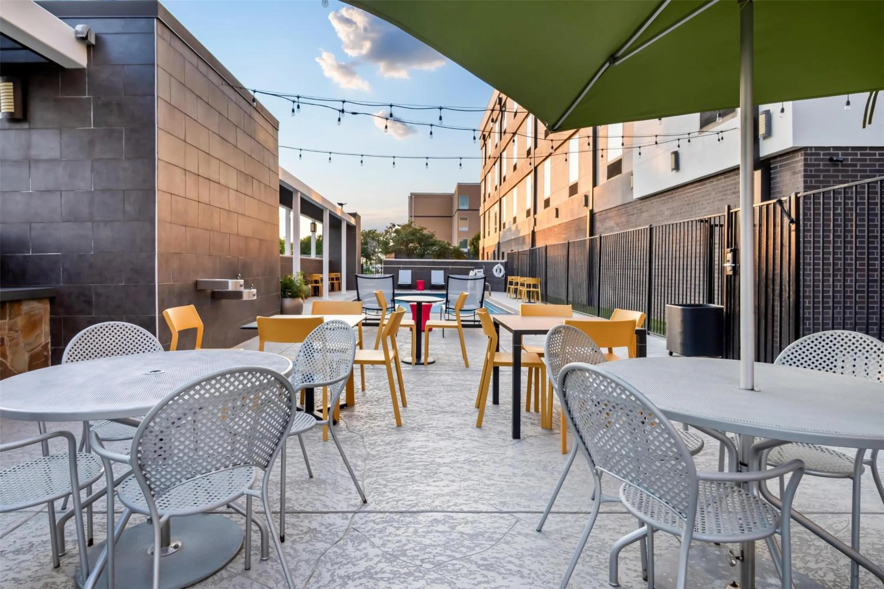 Patio in Home2 Suites by Hilton Irving/DFW Airport North