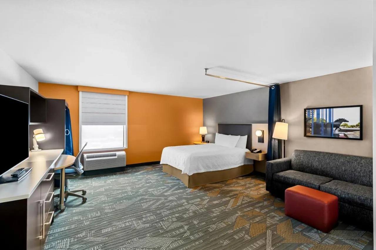 Bed in Home2 Suites by Hilton Irving/DFW Airport North