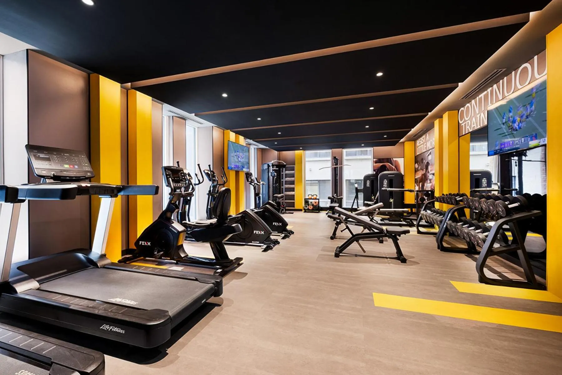 Fitness centre/facilities in Riu Plaza Toronto