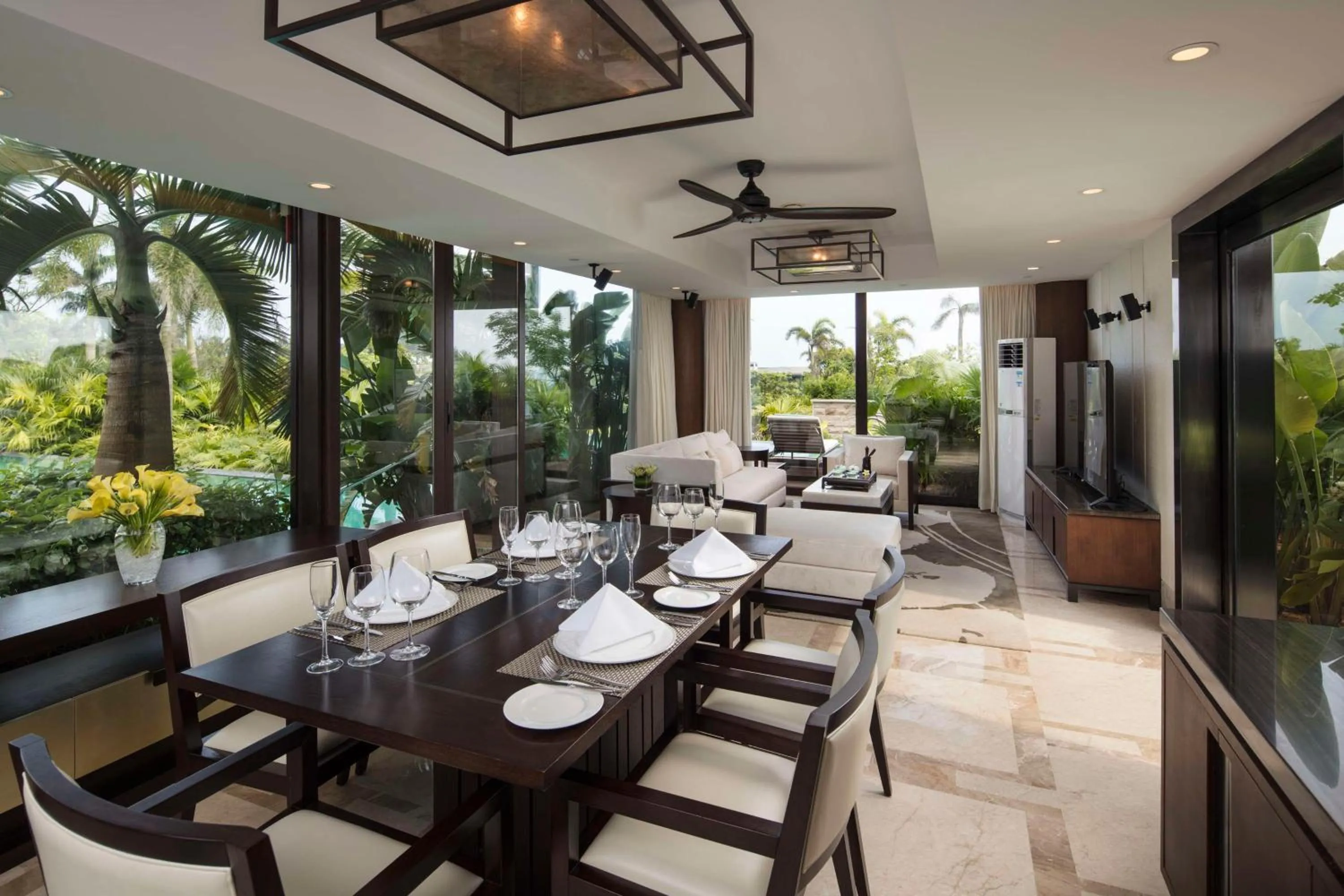 Living room in Hilton Wenchang