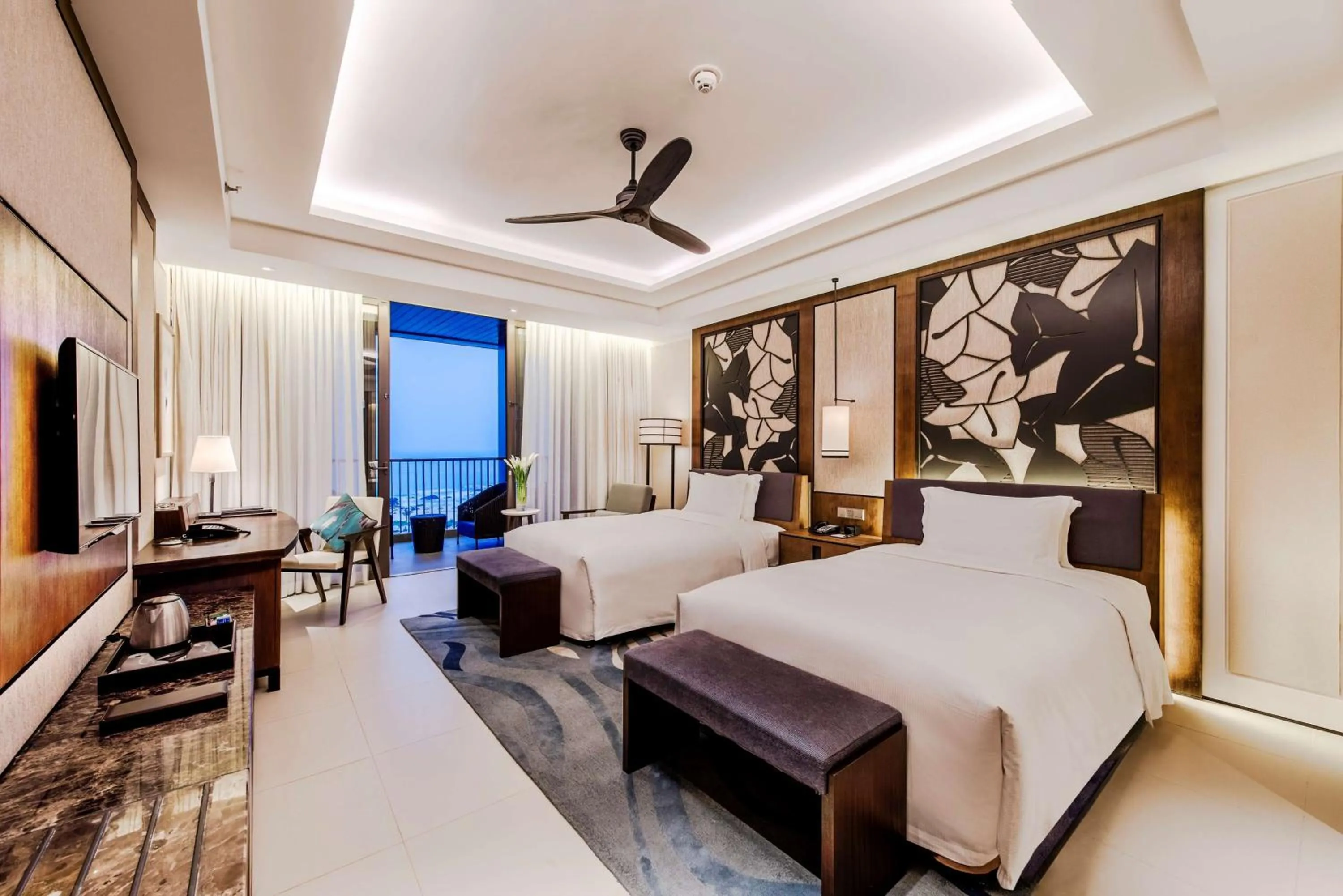 Bedroom, Bed in Hilton Wenchang