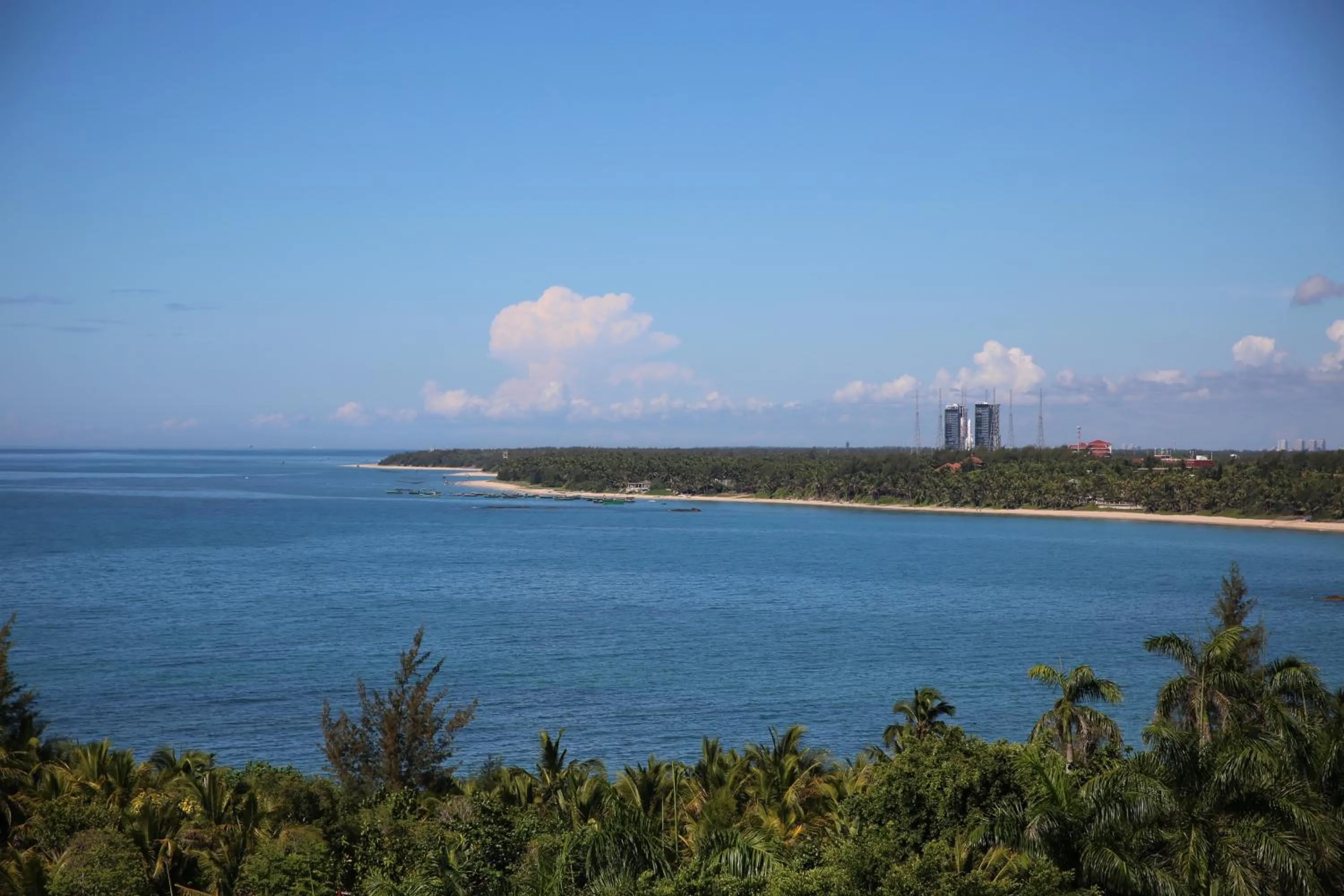 Property building in Hilton Wenchang