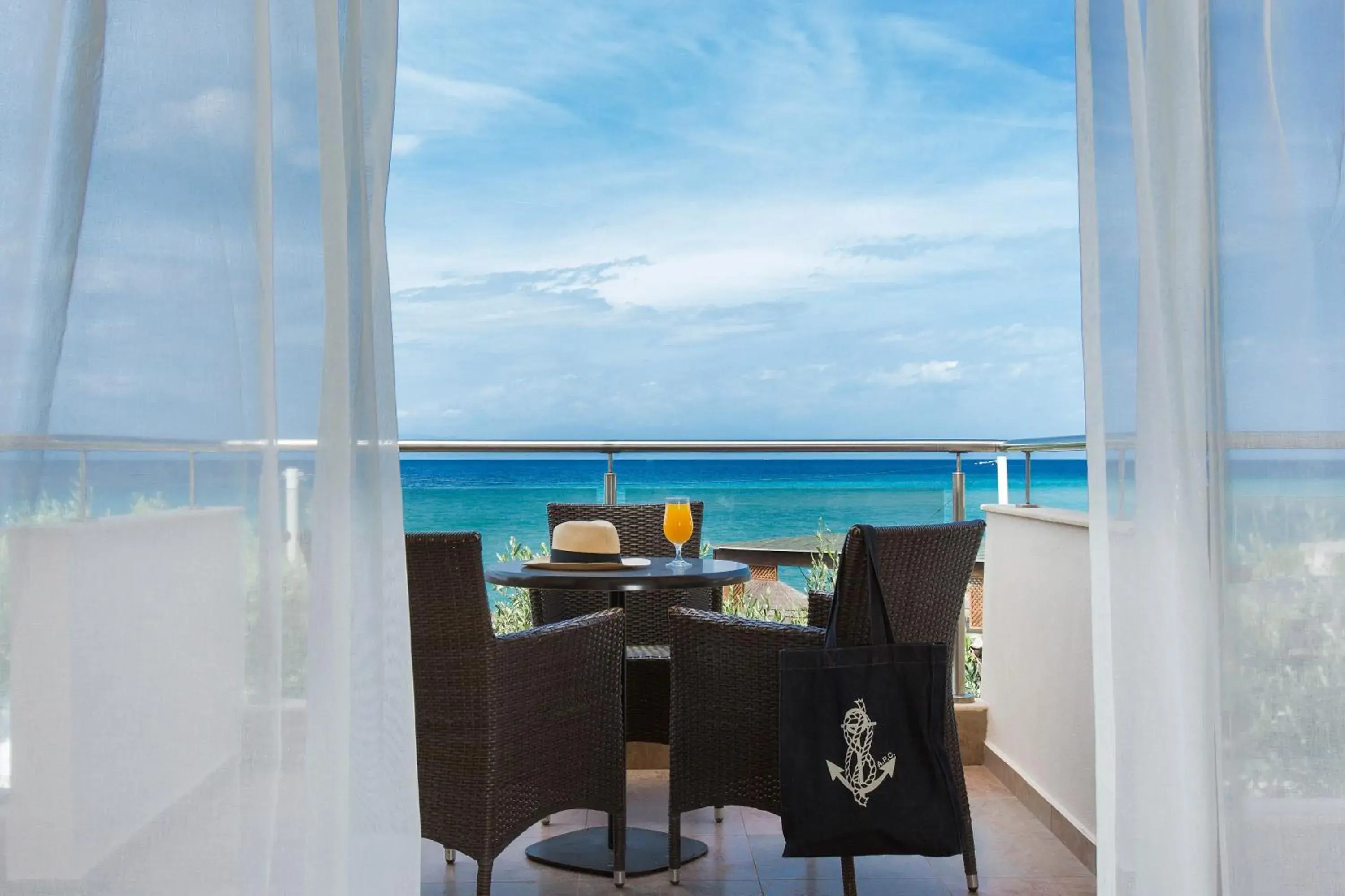 Olympia Suite- Beach Front in Olympion Sunset Halkidiki Olympia Suite- Beach Front in Olympion Sunset Halkidiki