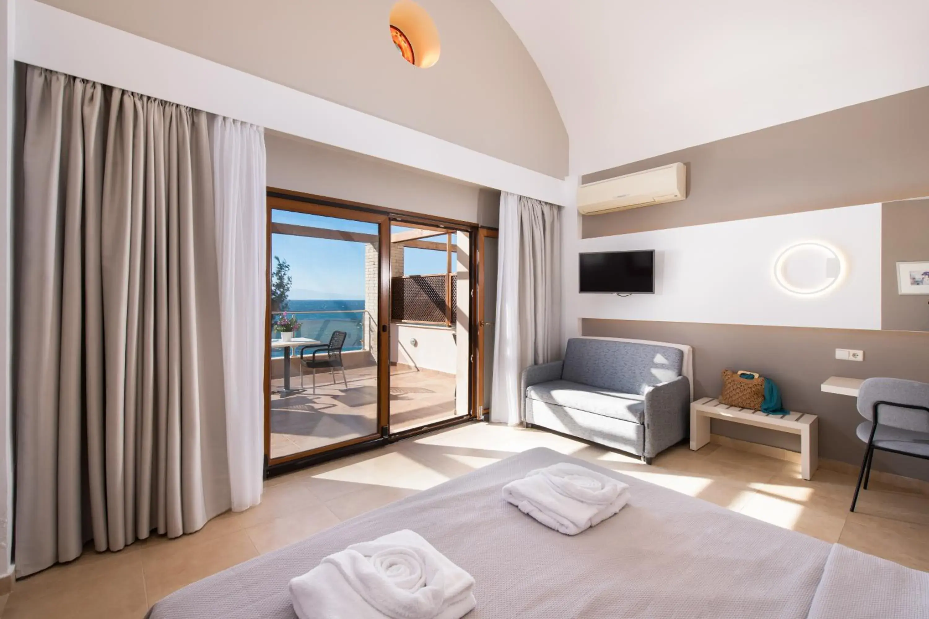 Superior Double Room - Beach Front in Olympion Sunset Halkidiki Superior Double Room - Beach Front in Olympion Sunset Halkidiki