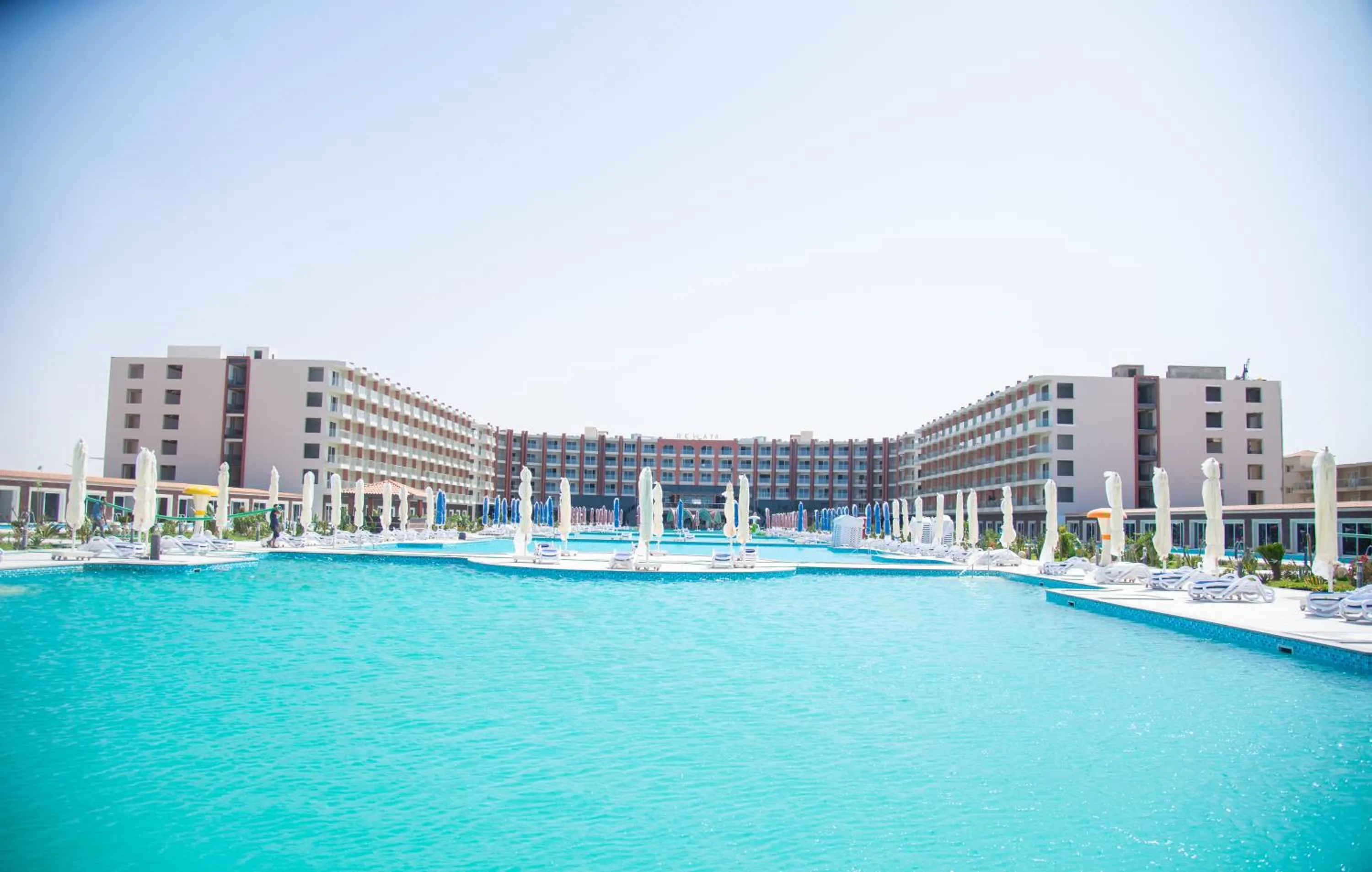 Swimming pool in Rewaya Majestic Resort