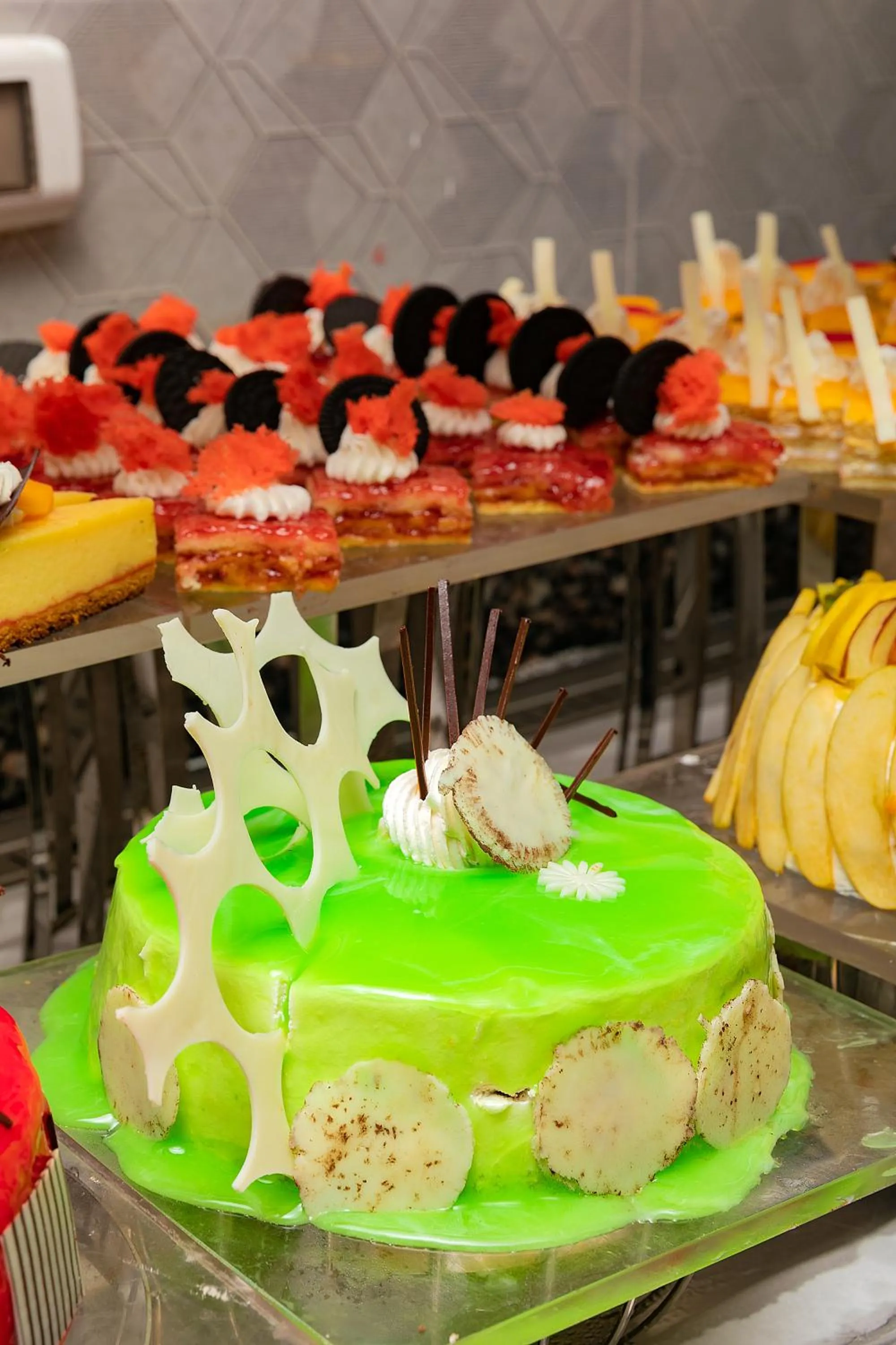 Food in Rewaya Majestic Resort