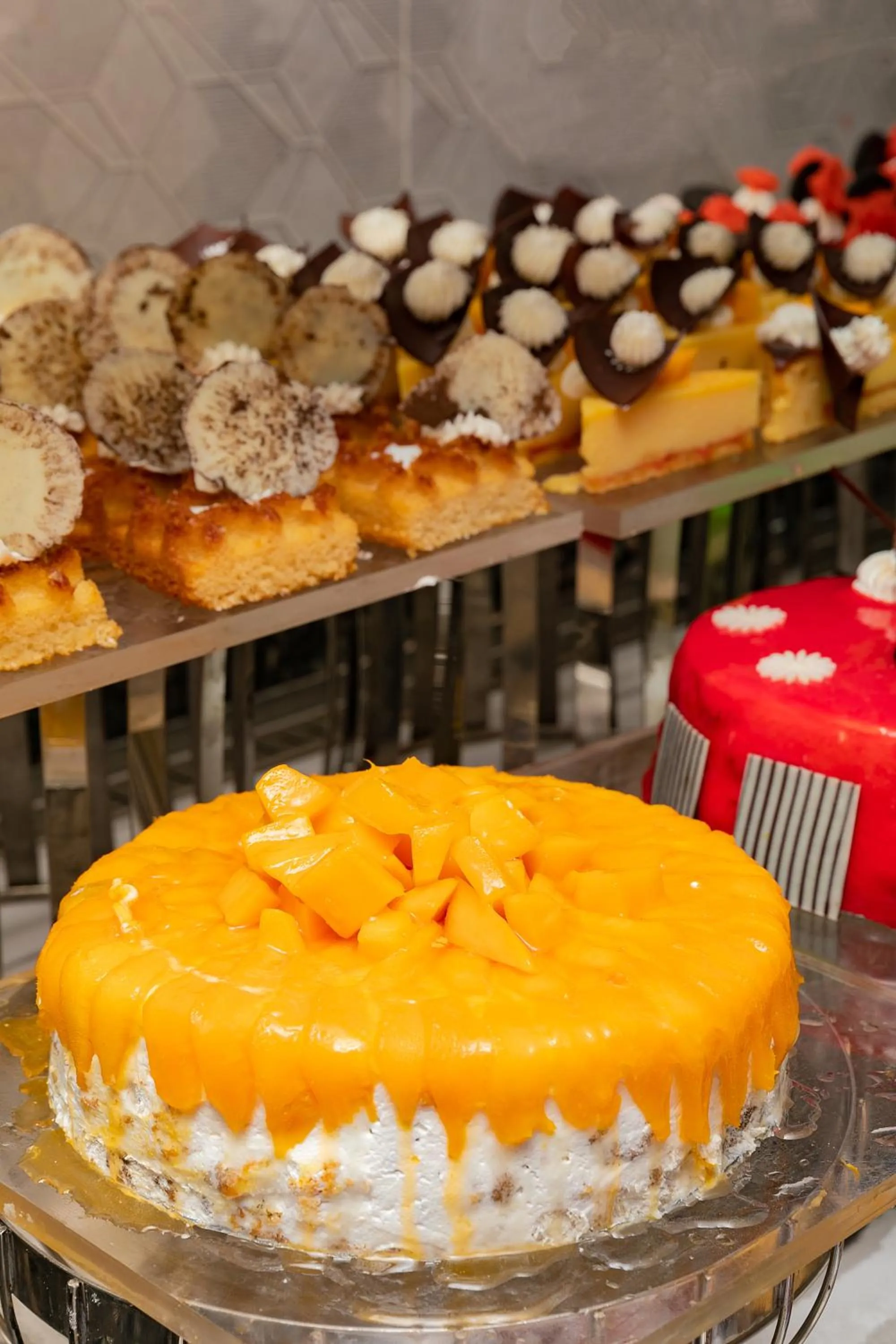 Food in Rewaya Majestic Resort