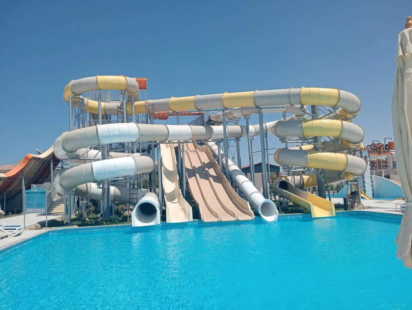 Aqua park in Rewaya Majestic Resort