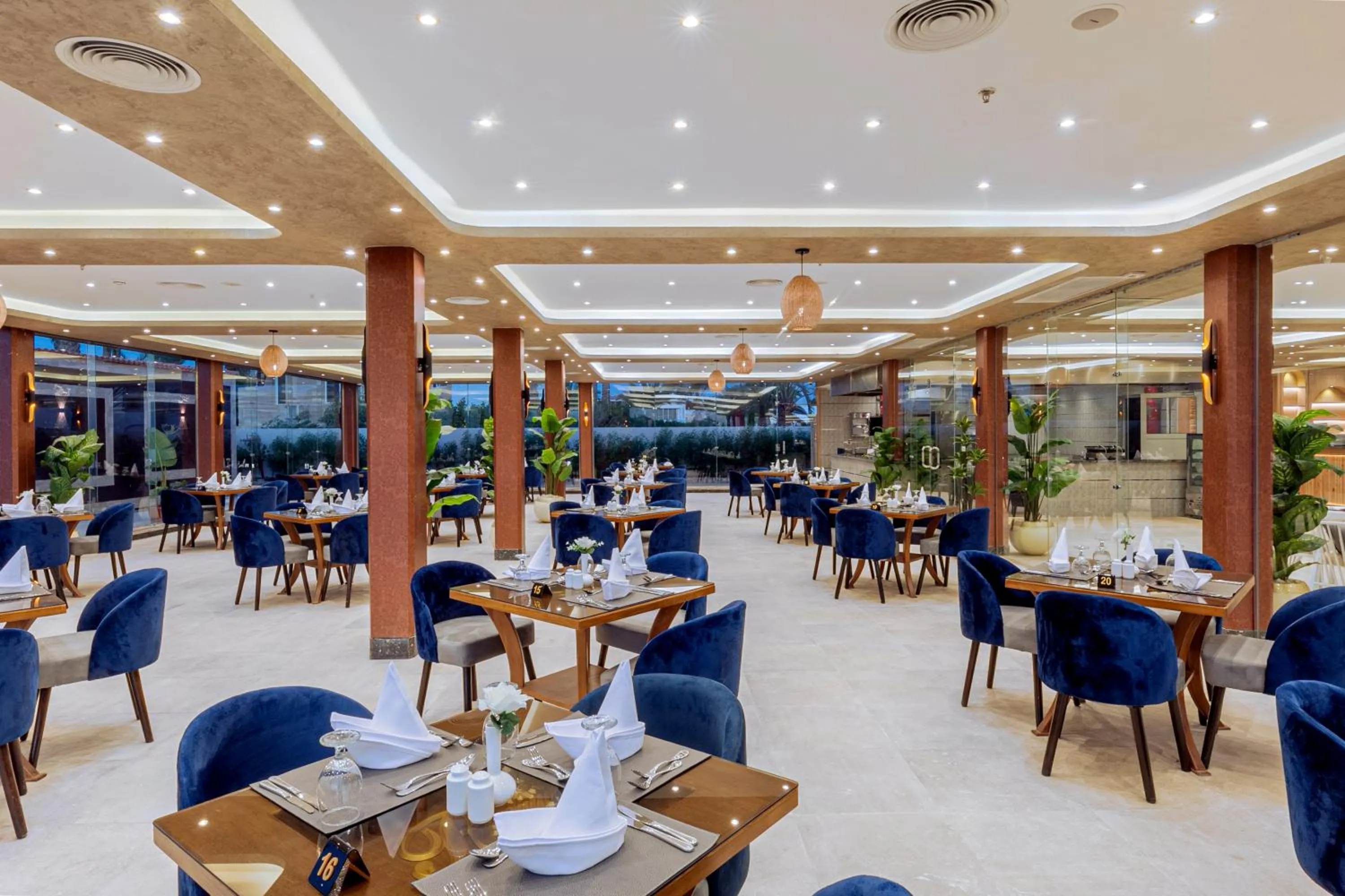 Restaurant/places to eat in Rewaya Majestic Resort