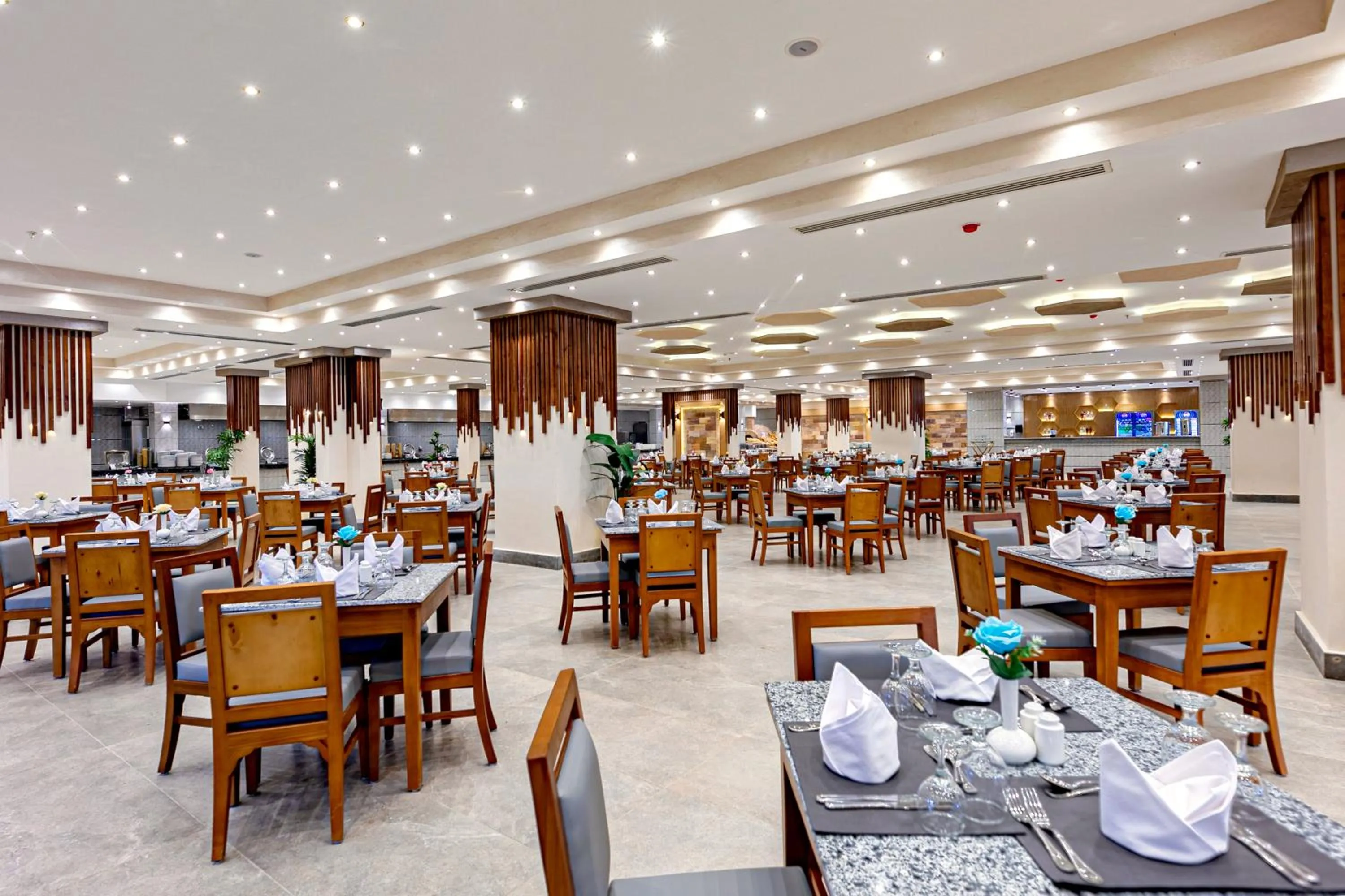 Restaurant/places to eat in Rewaya Majestic Resort