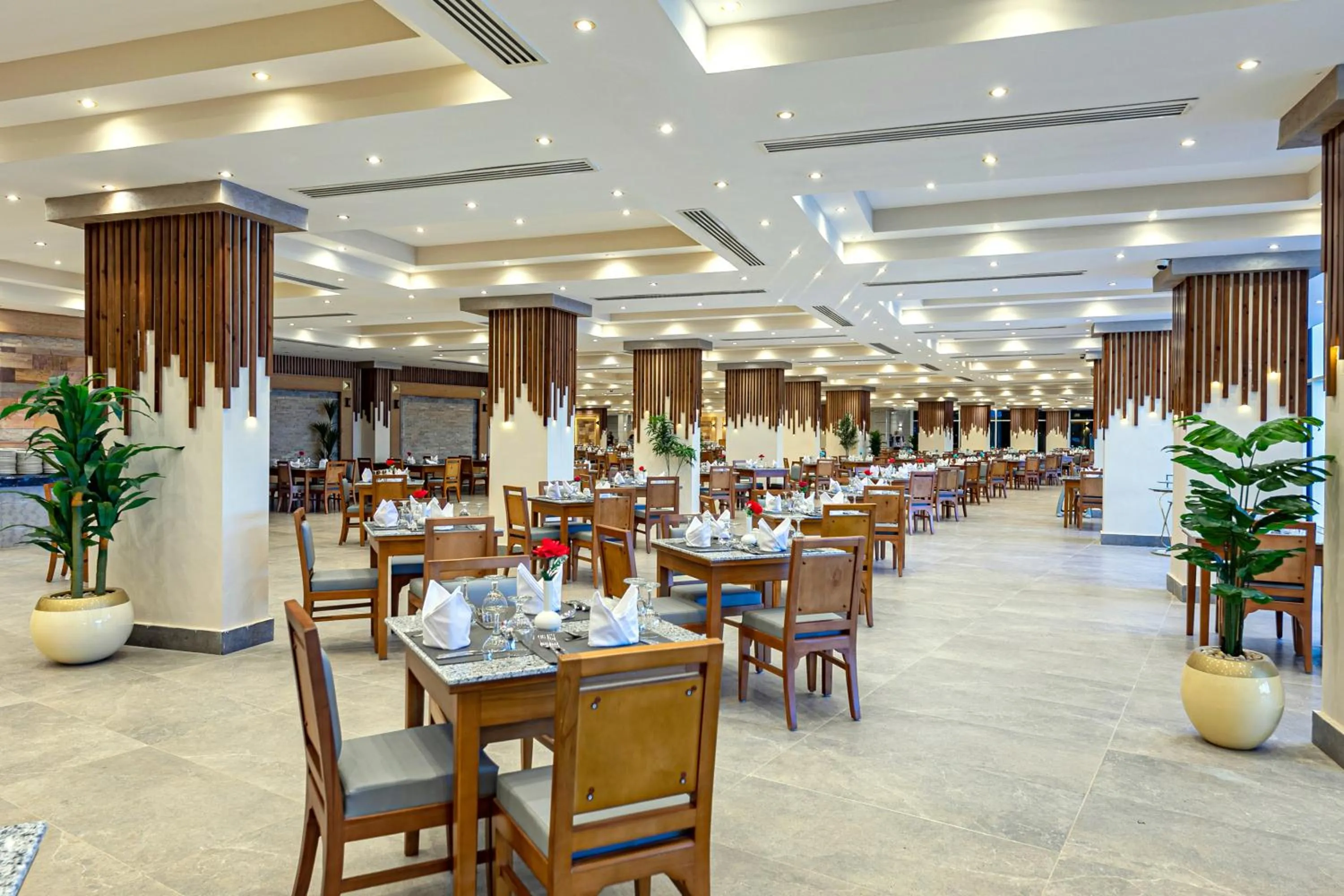 Restaurant/places to eat in Rewaya Majestic Resort
