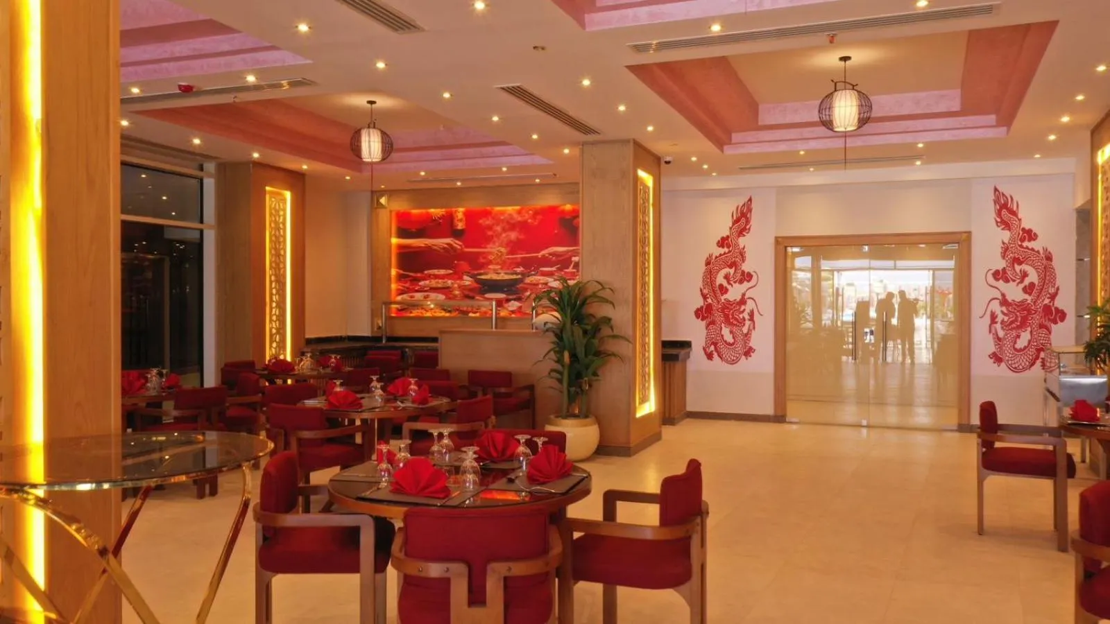 Restaurant/places to eat in Rewaya Majestic Resort