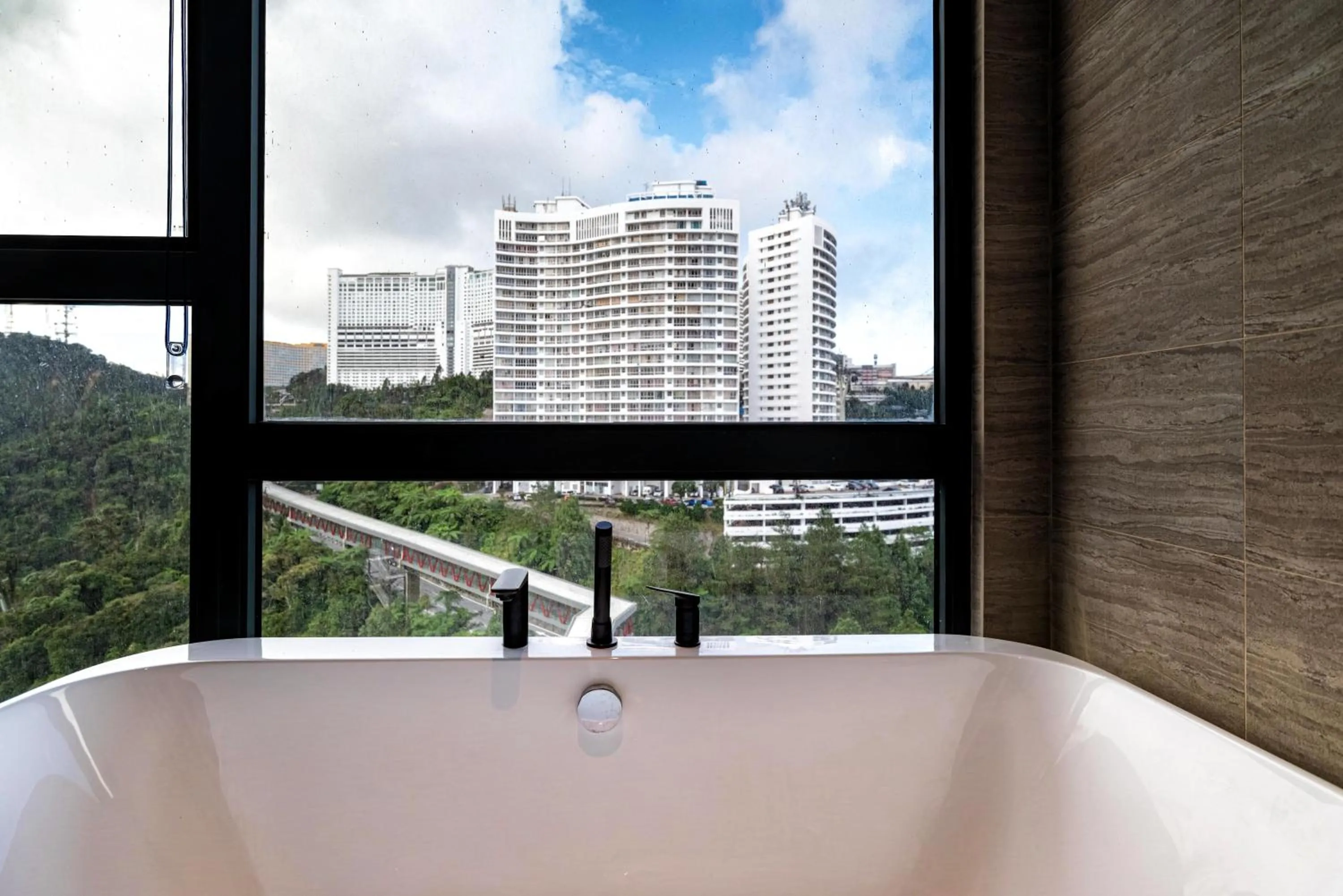 Natural landscape in Antara Genting by Harvinton Mansion