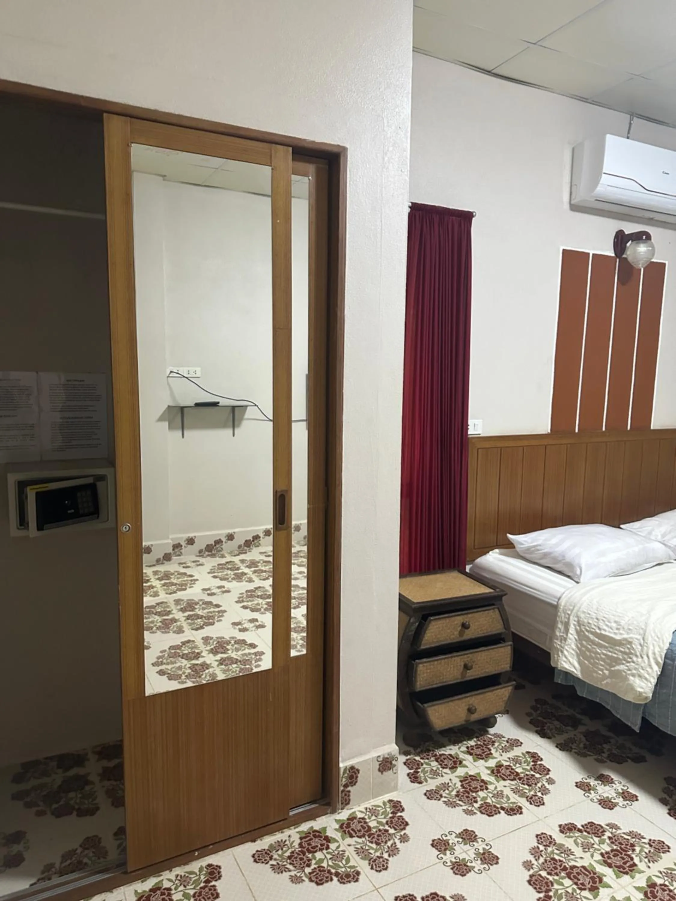 Bedroom, Bed in Fine Times Resort