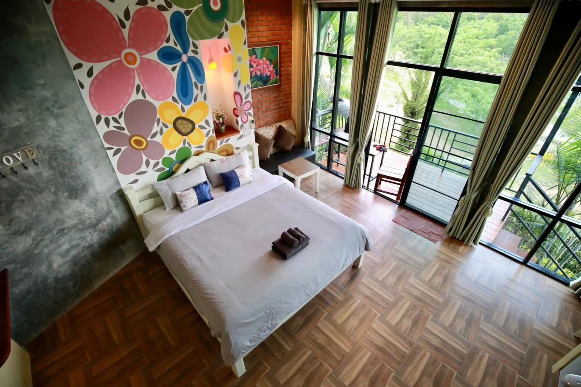 Bed in TonSilp Art Home