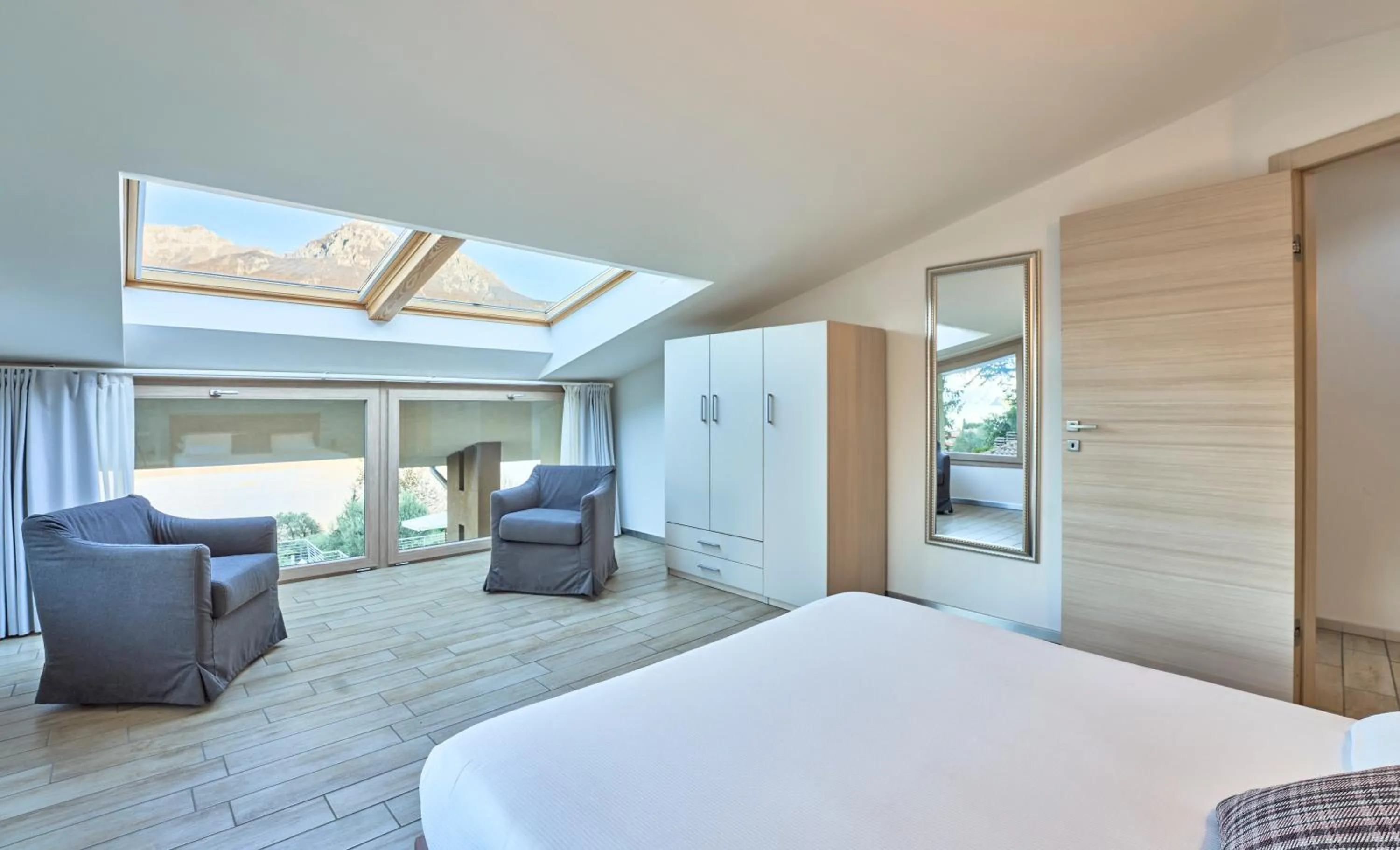 Bedroom, Bed in Bellagio Village - Holiday Apartments by the Lake - Seasonal Warm Pool and Sauna