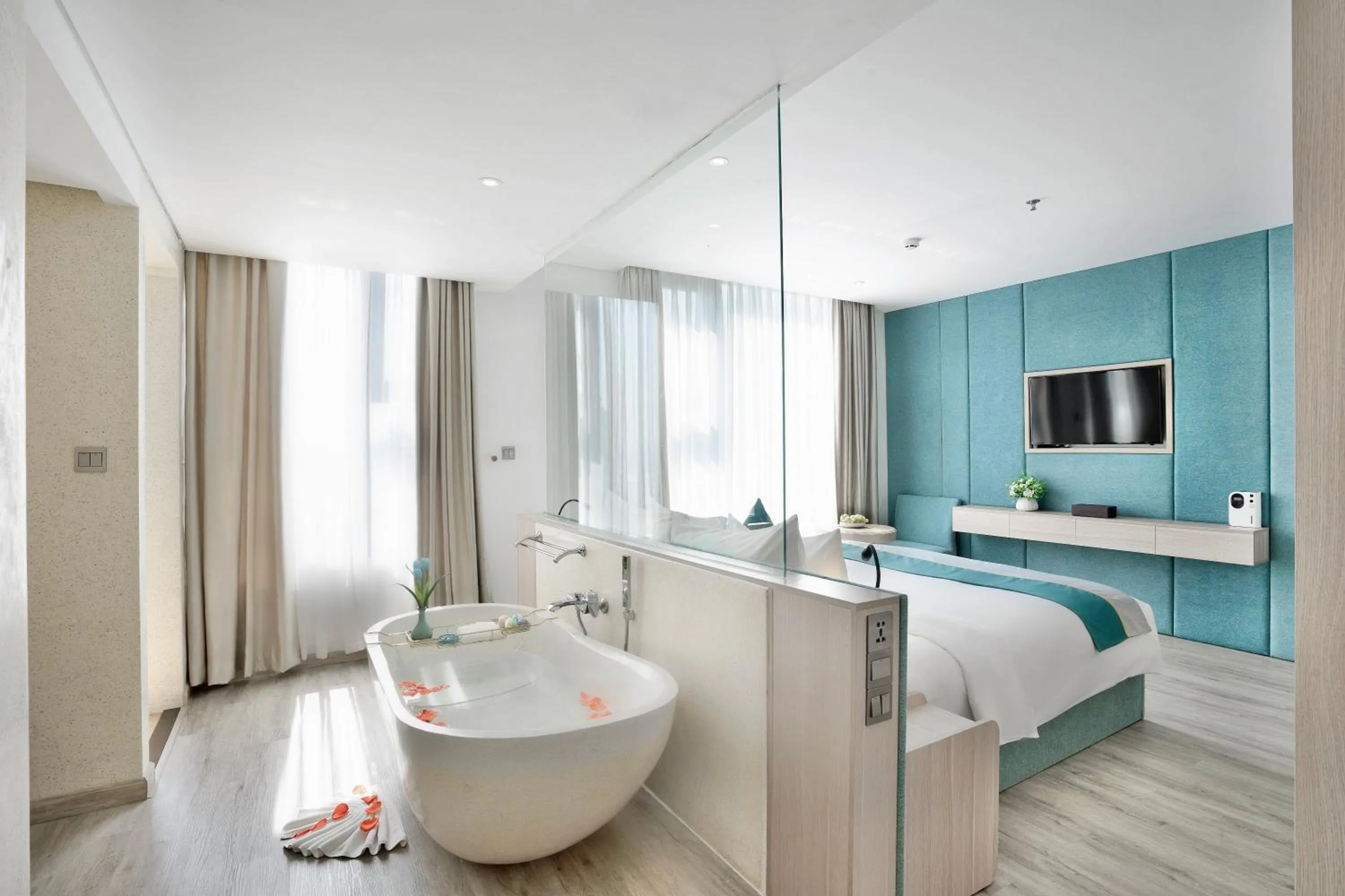 Bath in Cicilia Hotels & Spa Danang