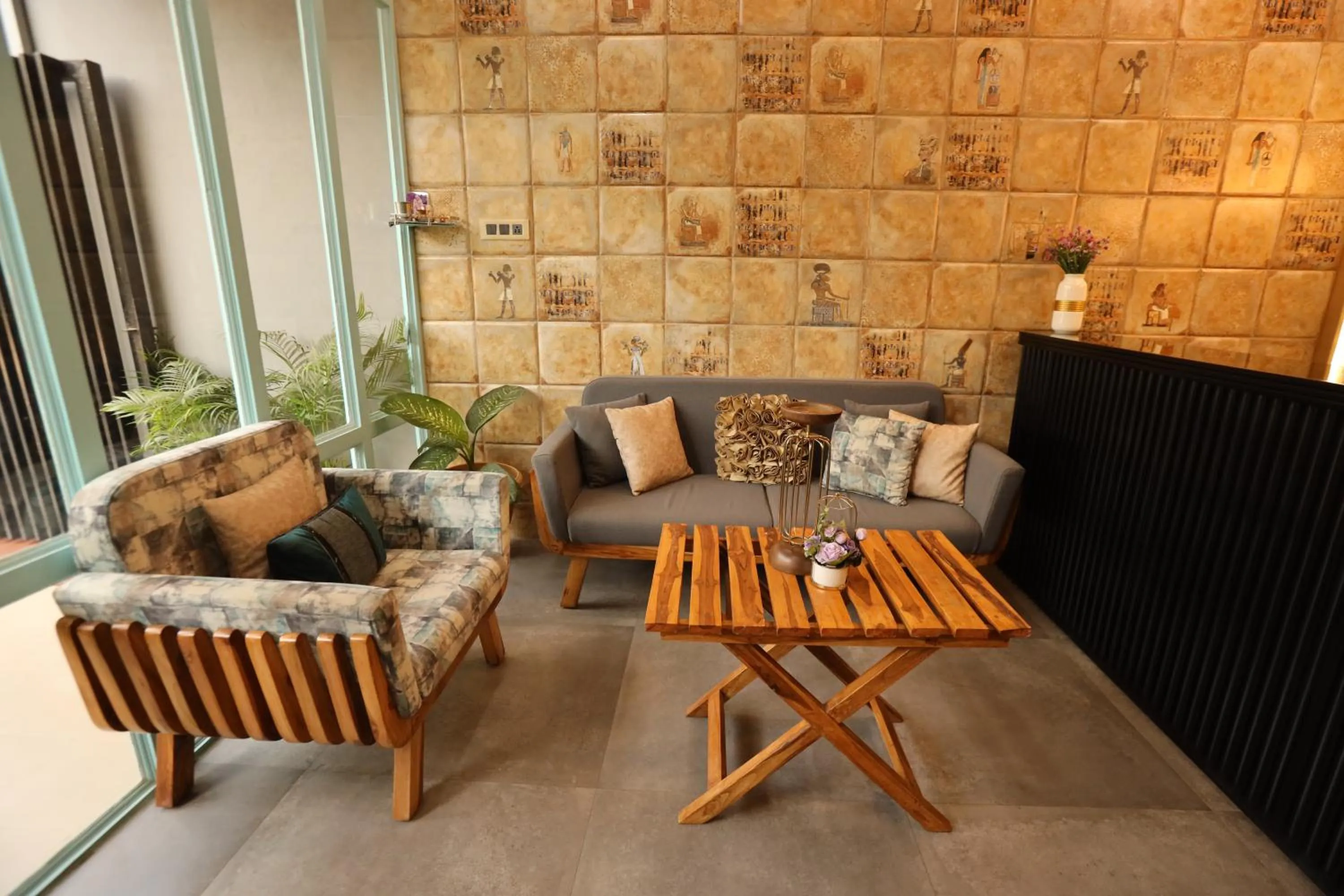 Lobby or reception in Grey Oak Hotel