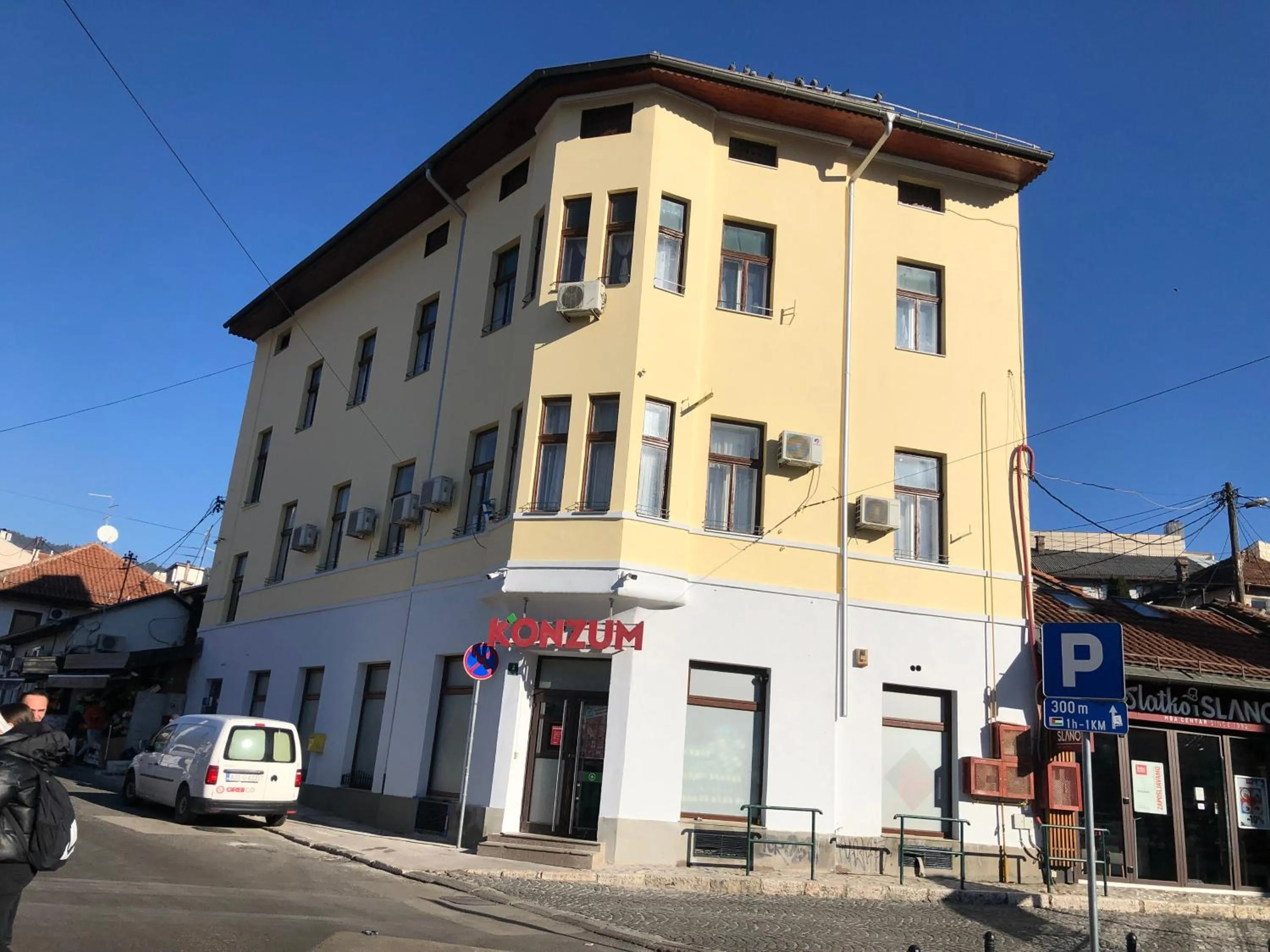 Property building in Pigeon Square Rooms