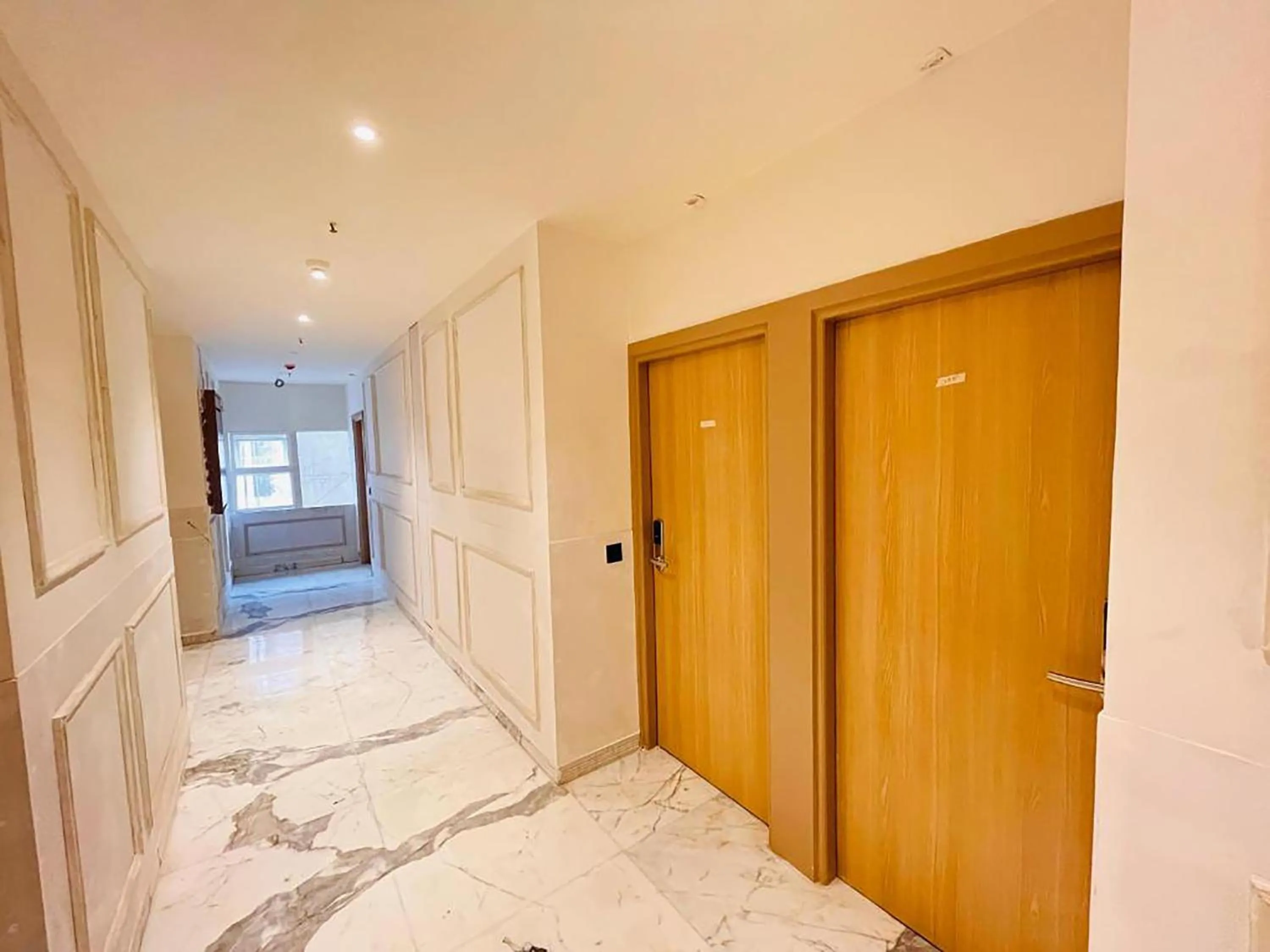 Photo of the whole room in Hotel Punj E Tara Anand Vihar Vaishali Ghaziabad