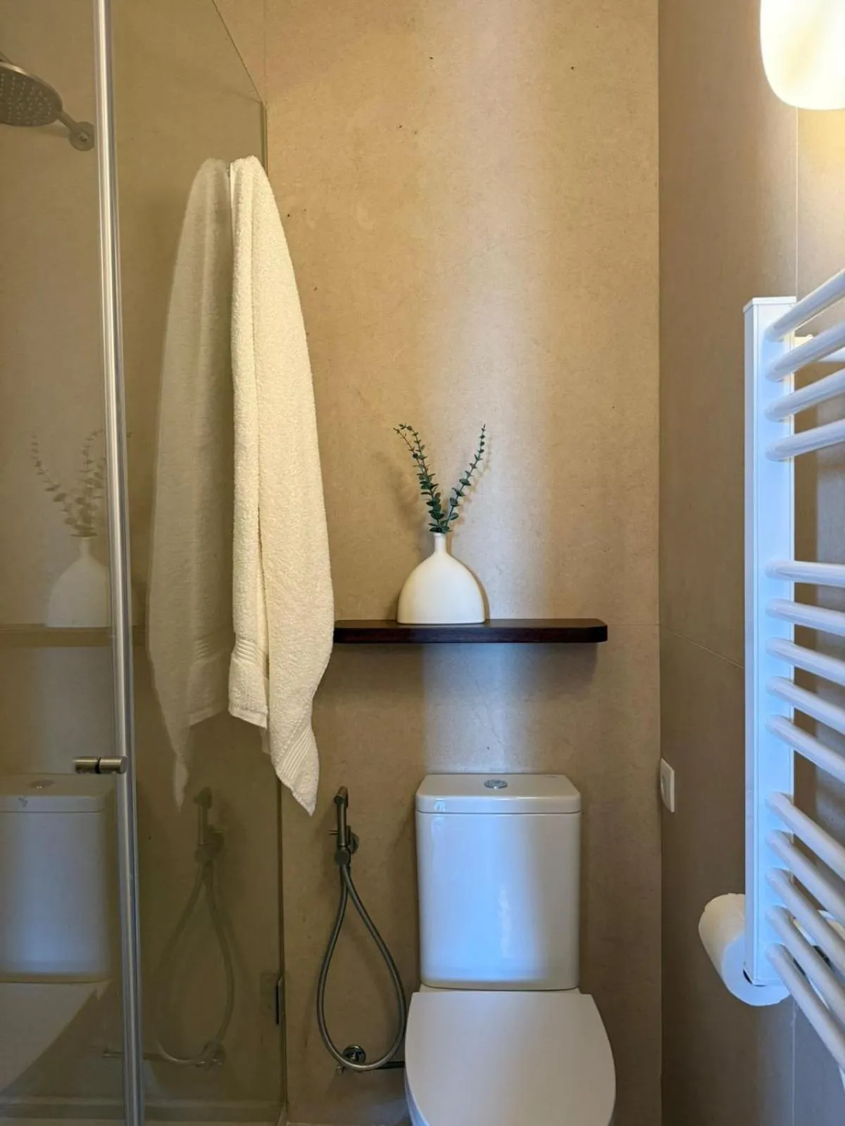 Bathroom in Being Porto Hostel