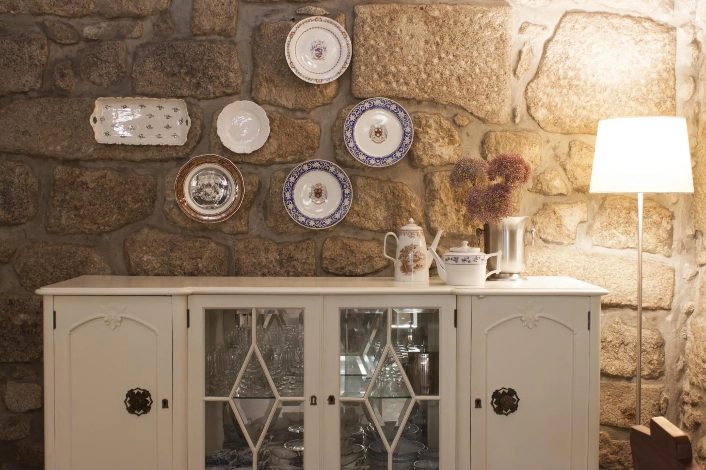 Communal kitchen in Being Porto Hostel