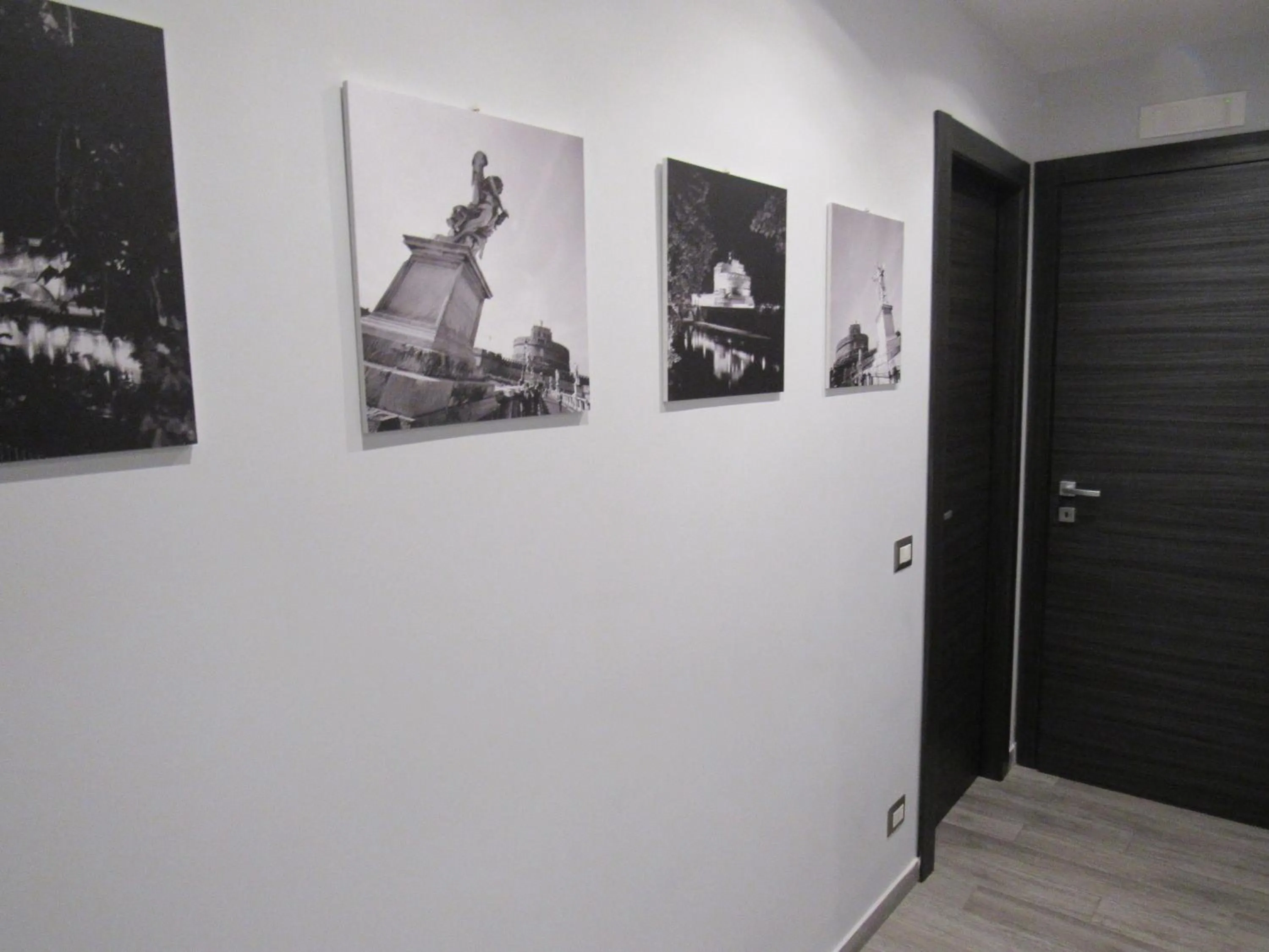 Other, Logo/Certificate/Sign/Award in Pianeta Roma