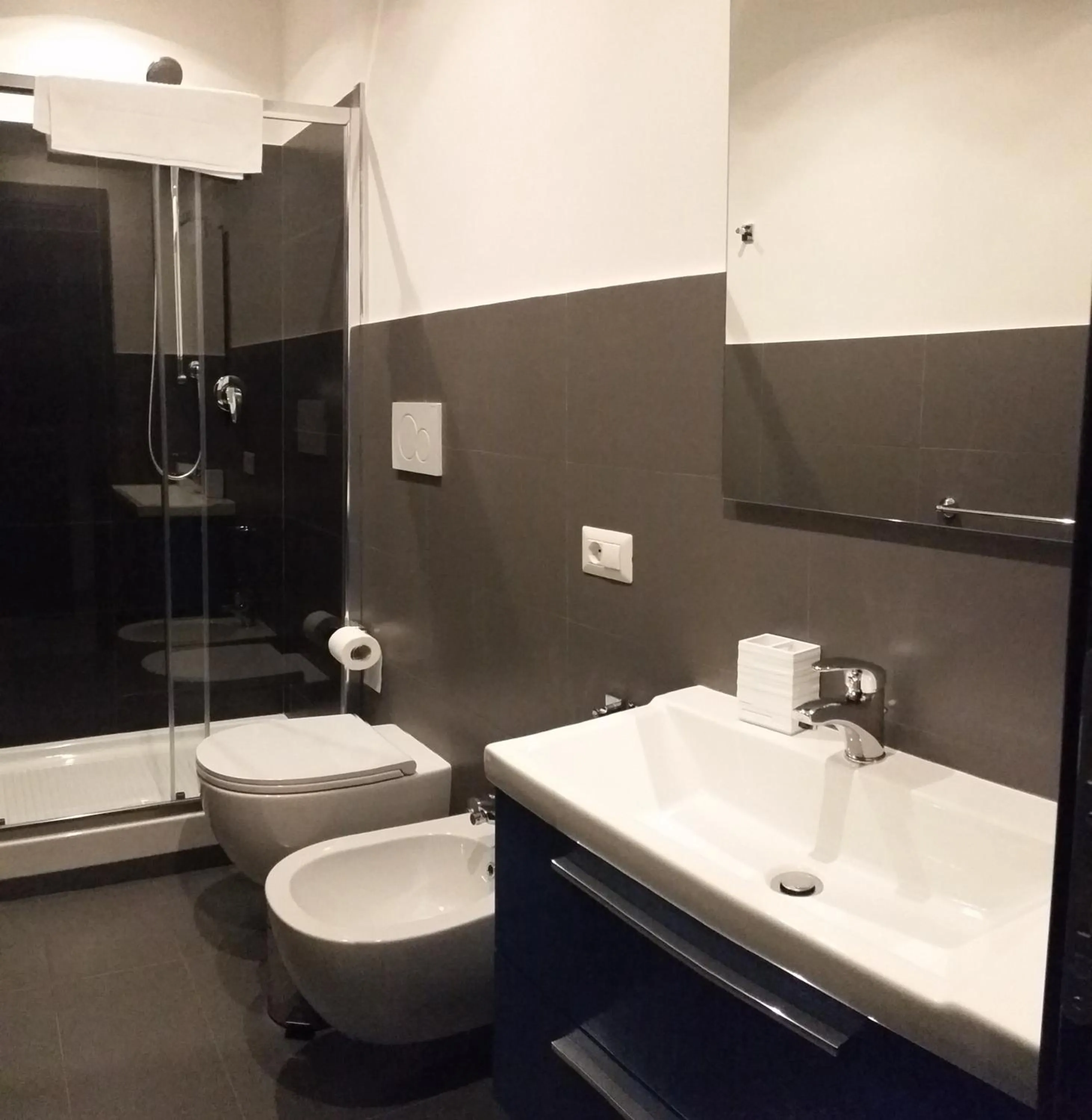 Bathroom in Pianeta Roma