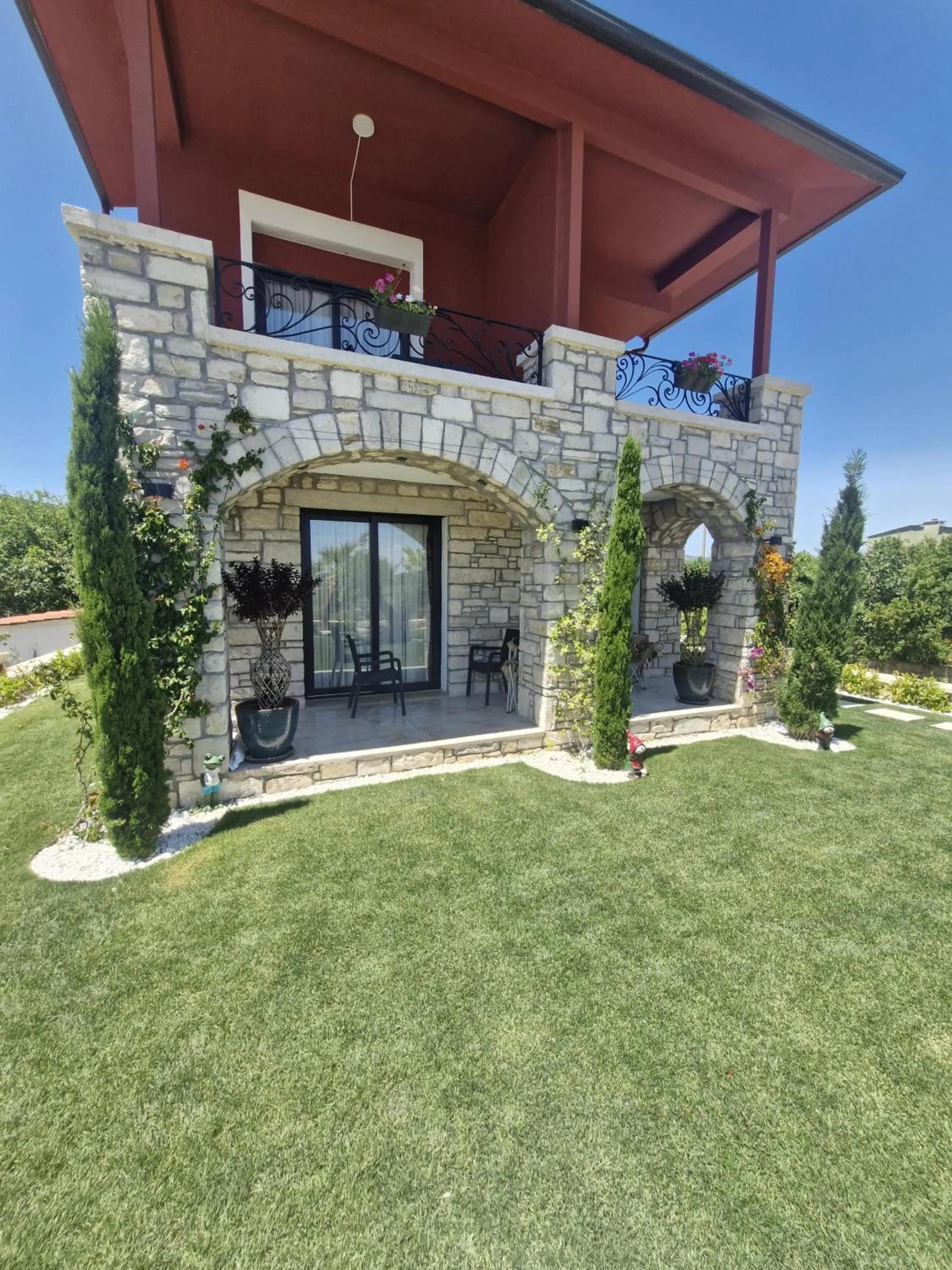 Property building in Velder House Urla