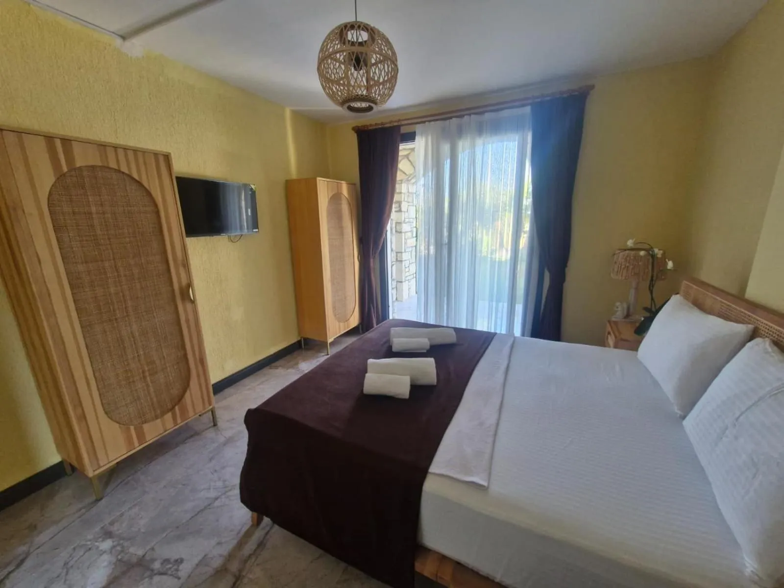 Bed in Velder House Urla